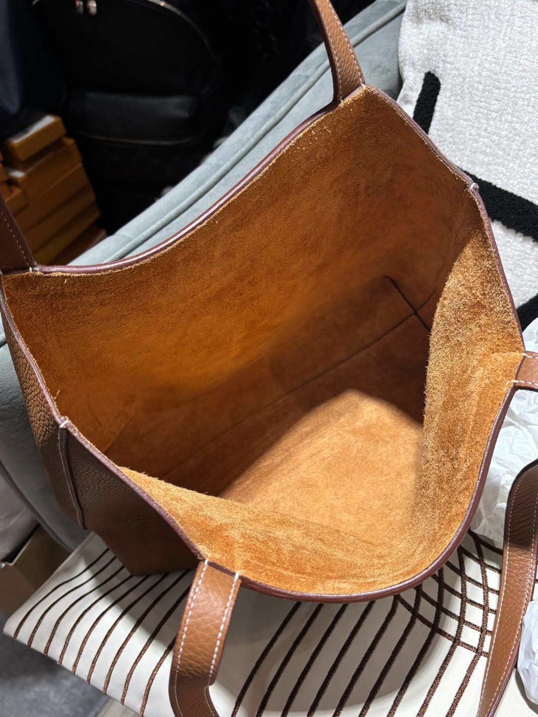 HERMES Cabasellier 31 Stamp W Gold 100%Authentic ,98%new  ✅收據副本✅內袋✅dust bag