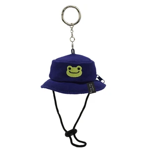 Pickles the frog 帽子掛飾小袋