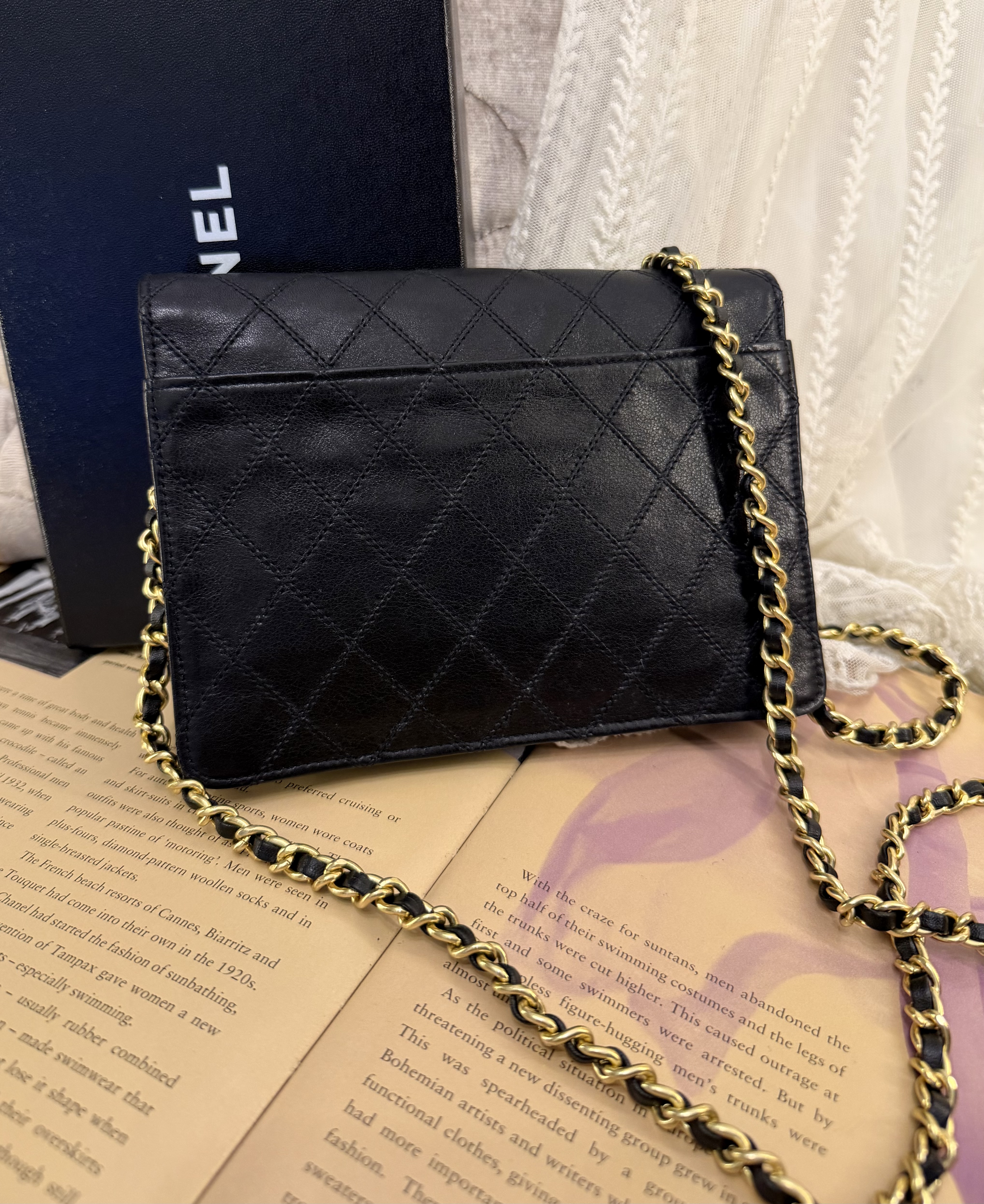 chanel cc black matelasse  black leather flap cutch bag