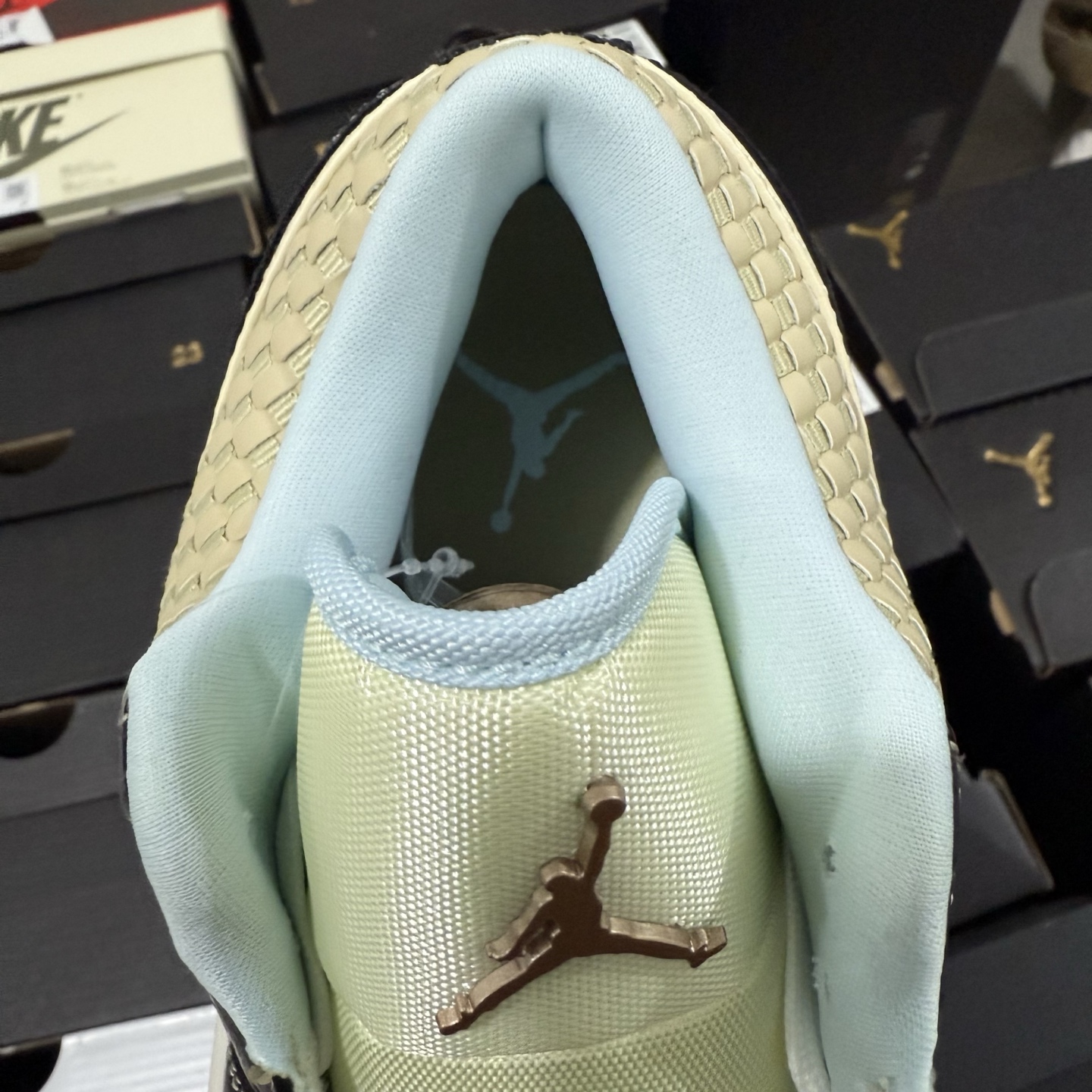 Nike Air Jordan 1 Low SE "Coconut Milk Black Muslin" HQ3437-101