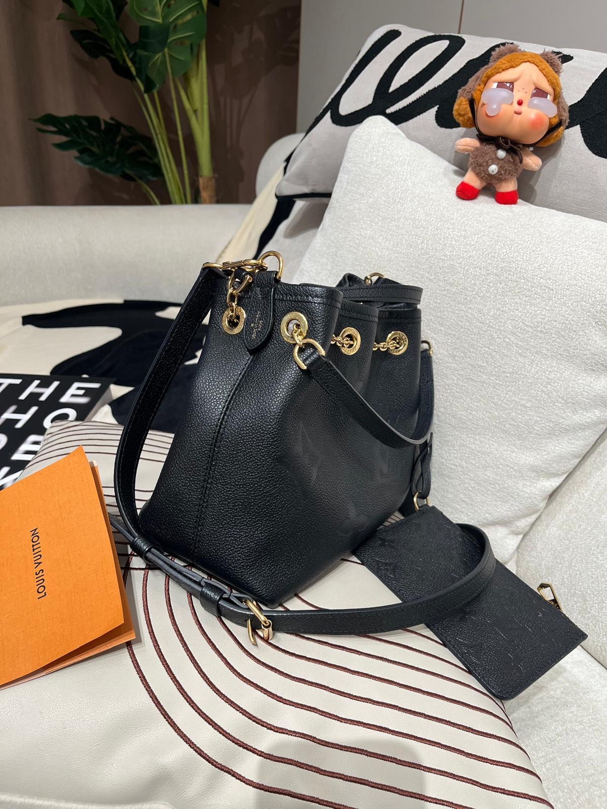 Lv Bundle 2 way bag M47209 Empreinte Calfskin Monogram  100%Authentic ,98%new ✅專門店收據✅塵袋✅box