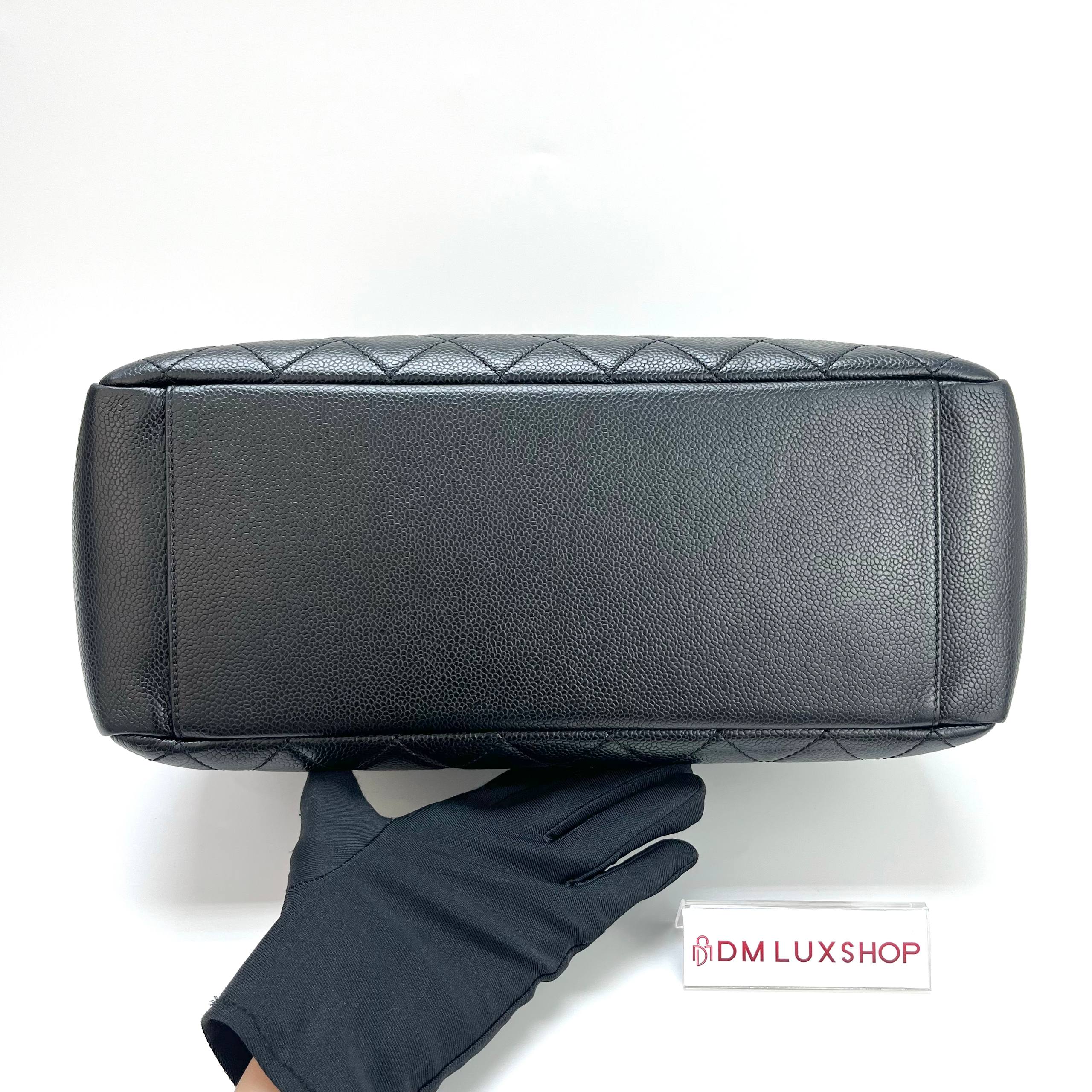 Chanel Black Caviar CC GST SHW (Serial 19, Y: 2014)