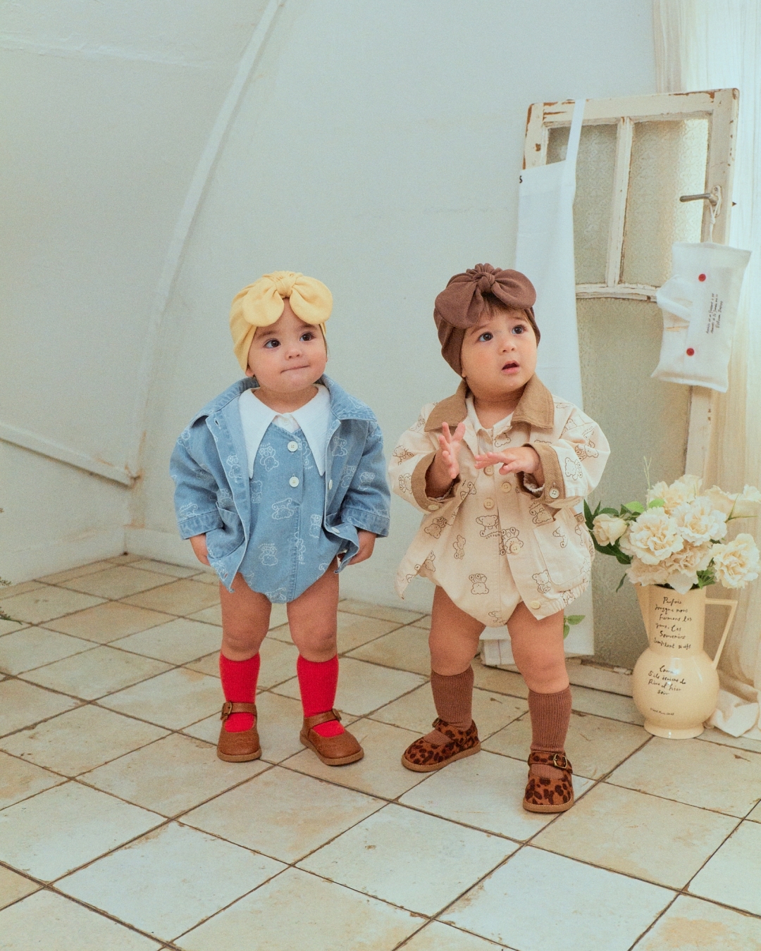 🌸預訂 韓國直送🌸🇰🇷OOTTBEBE兩色小熊滿印牛仔斜紋布背心包屁衣