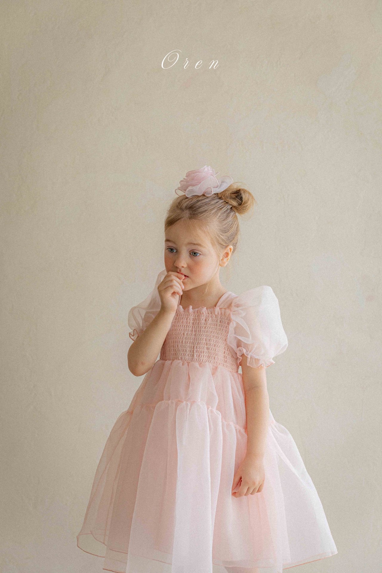 ☀️預訂 韓國直送☀️🇰🇷Oren兩色歐根紗泡泡袖包屁裙/連身裙