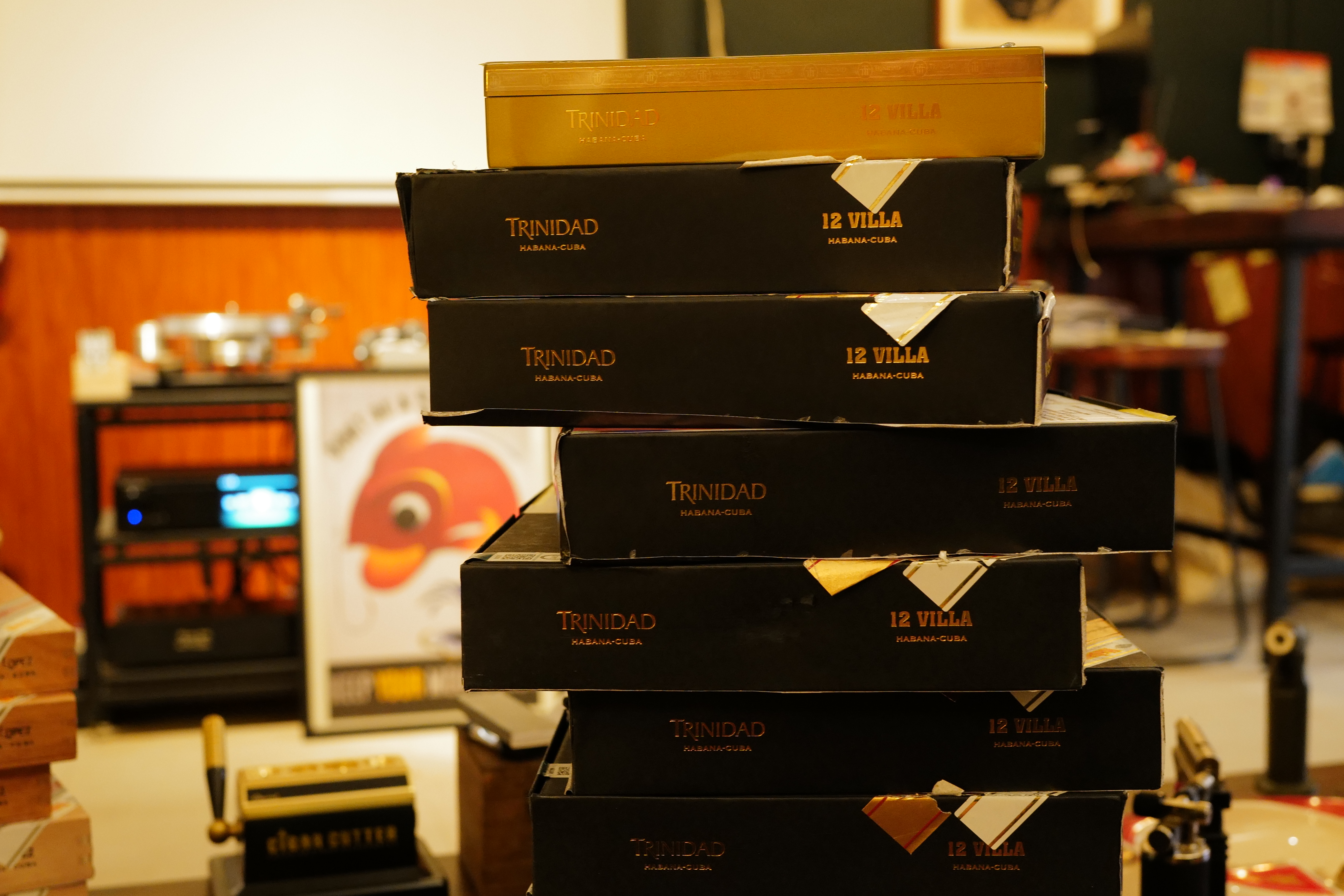 Trinidad Villa Especialista en Habanos y La Casa del Habano Exclusivo (千里達 別墅)