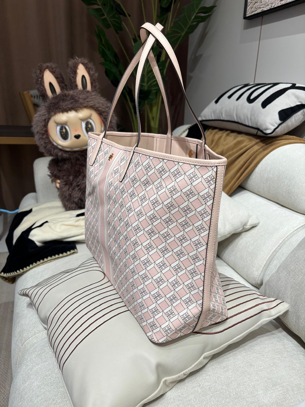Tory Burch Tote bag 100%Authentic, 99%New