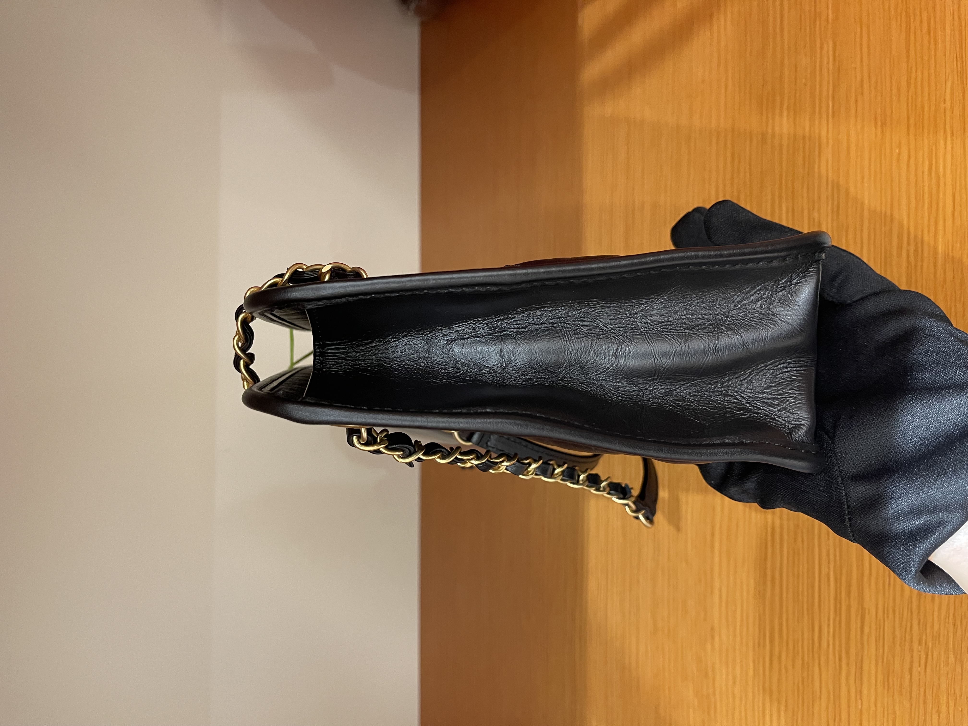 直播貨品 |  [1個-$100 2個-$300］HH11