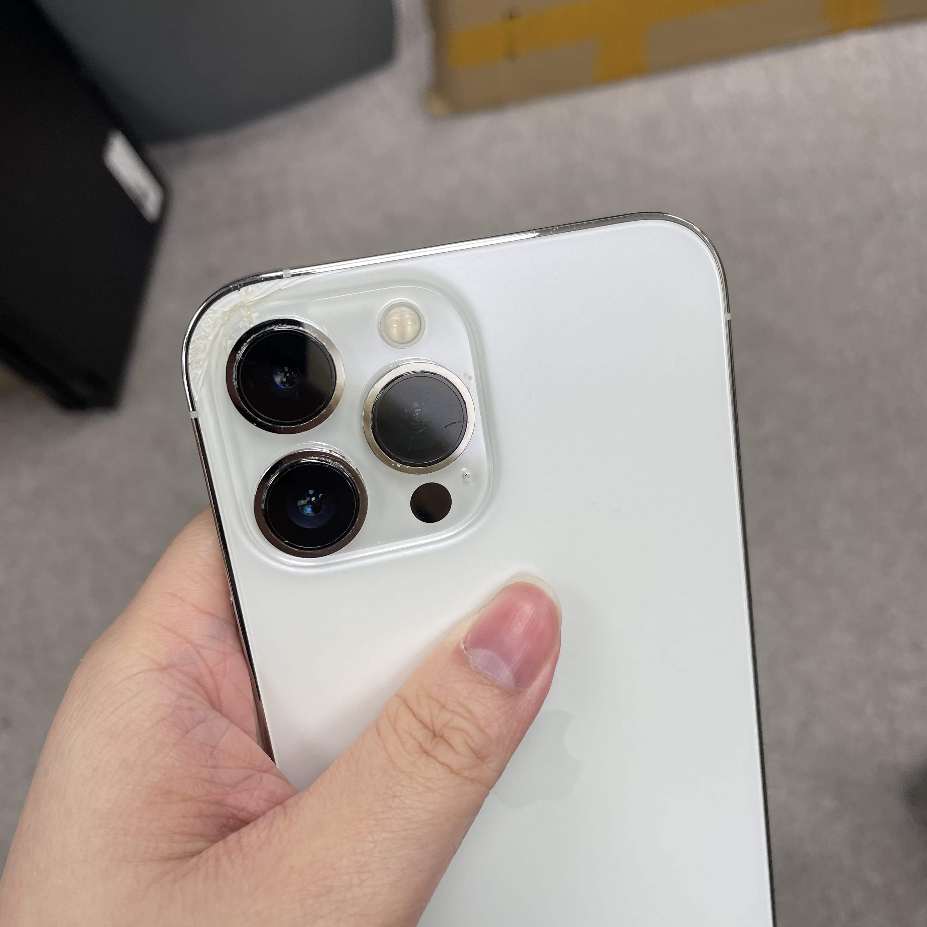 *5759 13 Promax 勁靚機 128GB 電100 白色 white