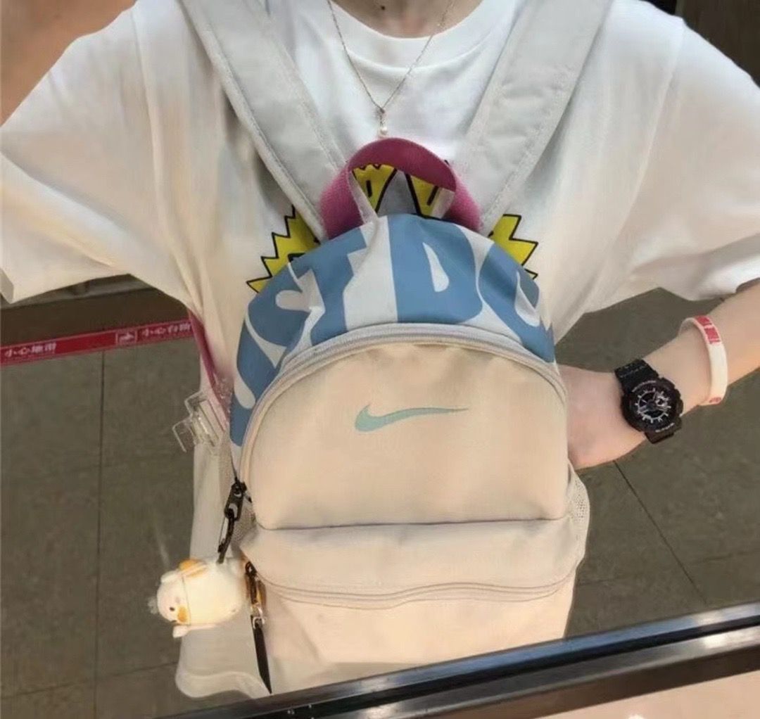 $85件、2件起$75件。Nike 全系列百搭防水背包 