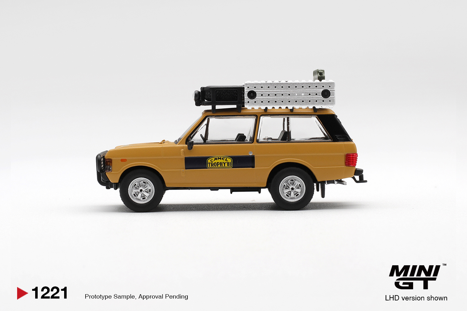 Mini GT 1/64 Range Rover 1981 Camel Trophy Sumatra K.Stoppa & A.Valldorf - MGT01221-L