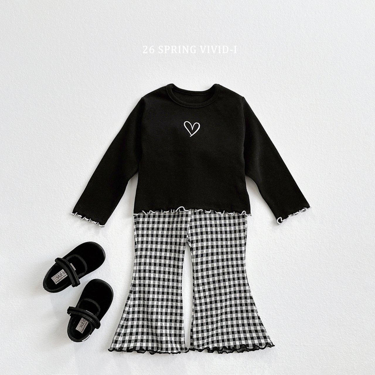 🌸預訂 韓國直送🌸🇰🇷VIVIDI三色愛心刺繡拼色花邊長袖上衣