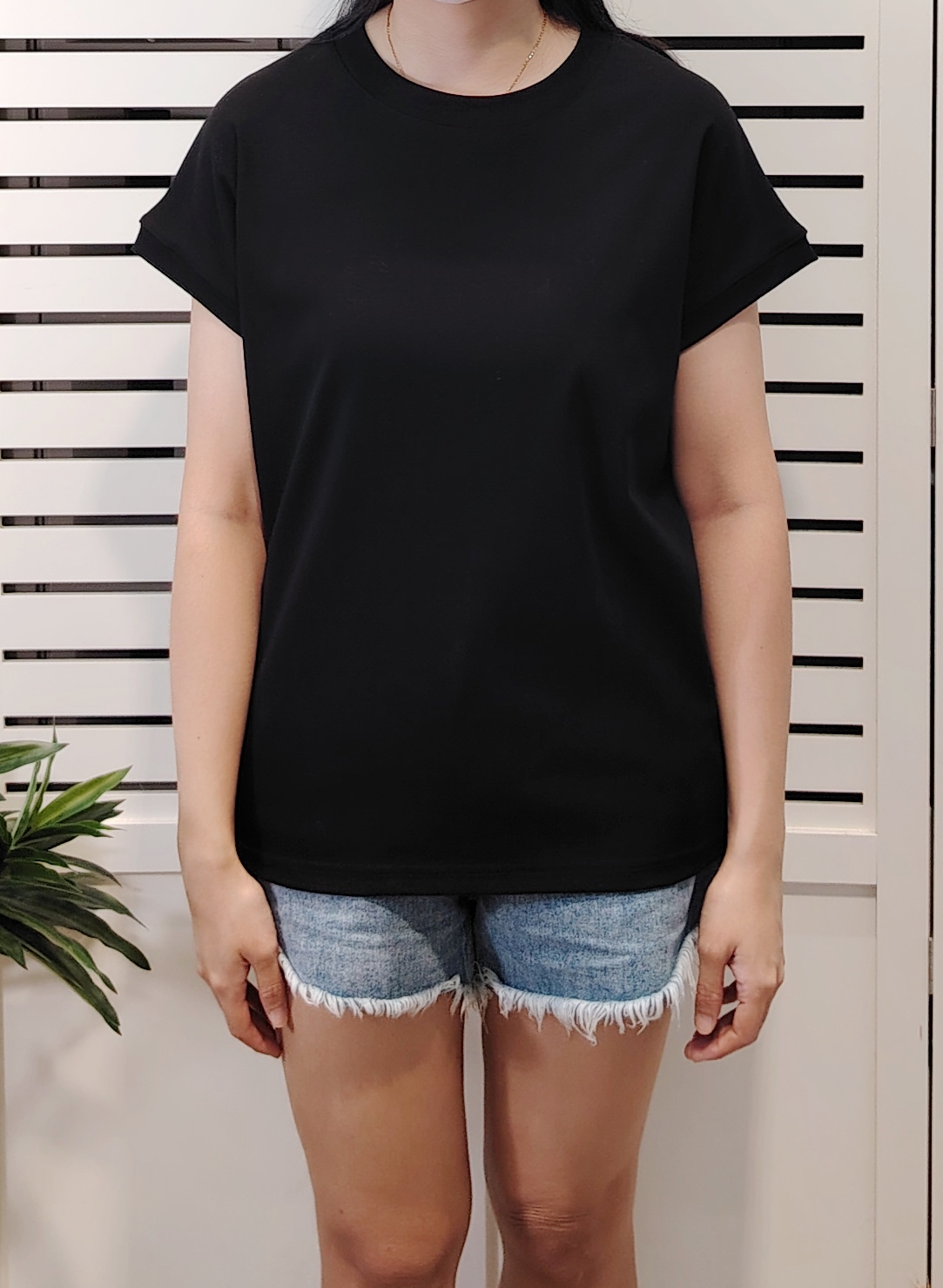 M5073 Over Shoulder Tee