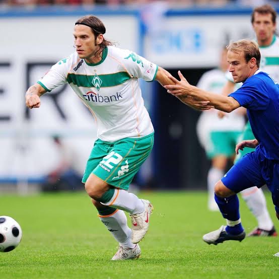 Werner Bremen 08/09 away shirt  #22 Frings