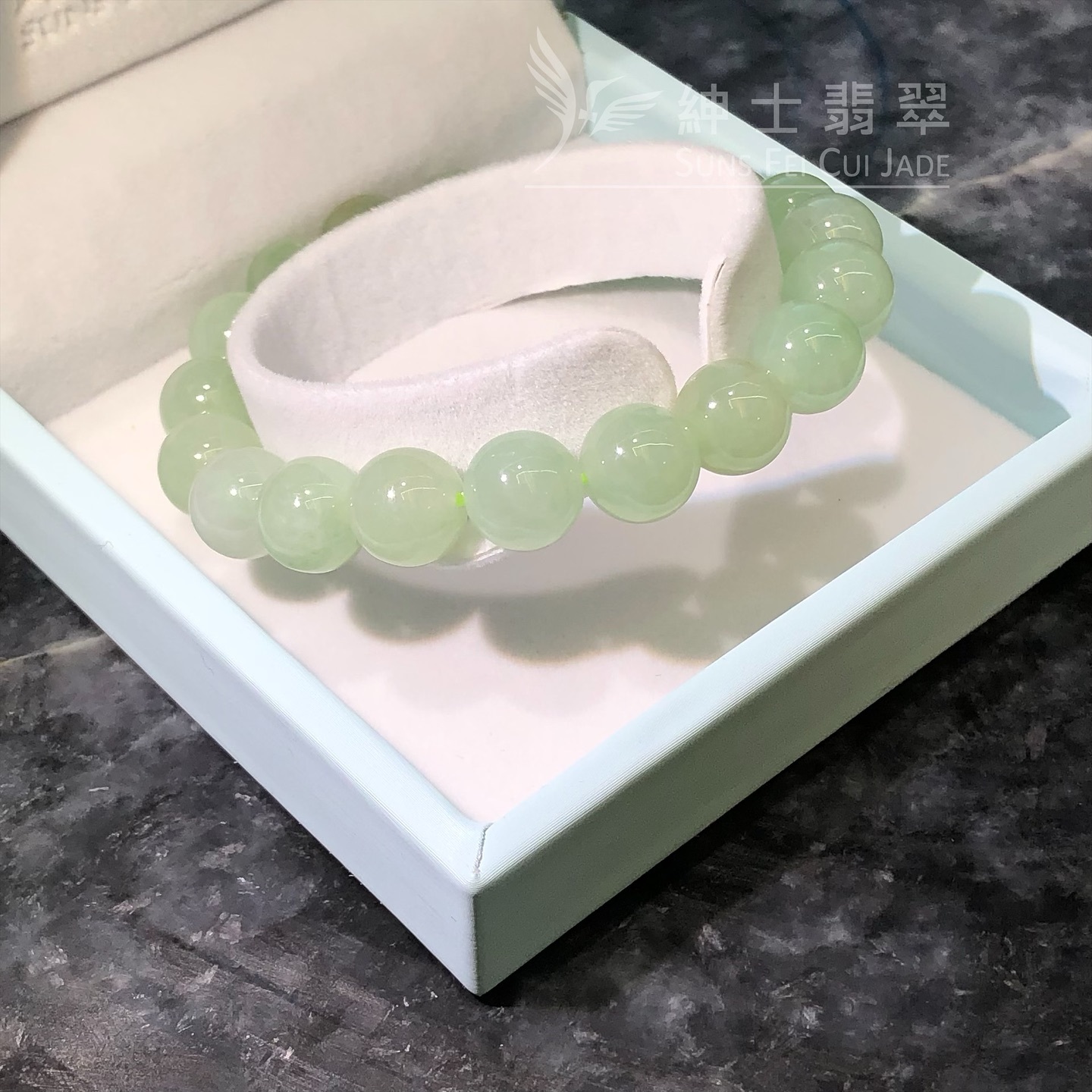 會卡蘋果甜綠帶翡色手串10.7mm