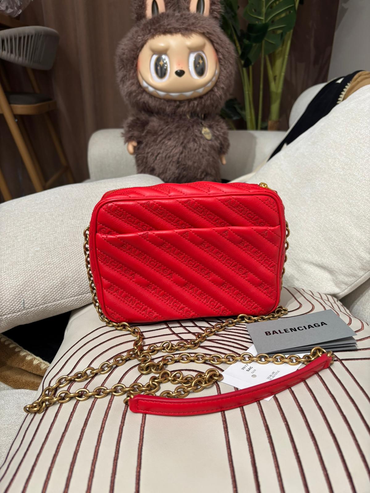 Balenciaga Chain Shoulder Bag小牛皮 camera bag 502026 100%Authentic, 98%New ✅Dust bag