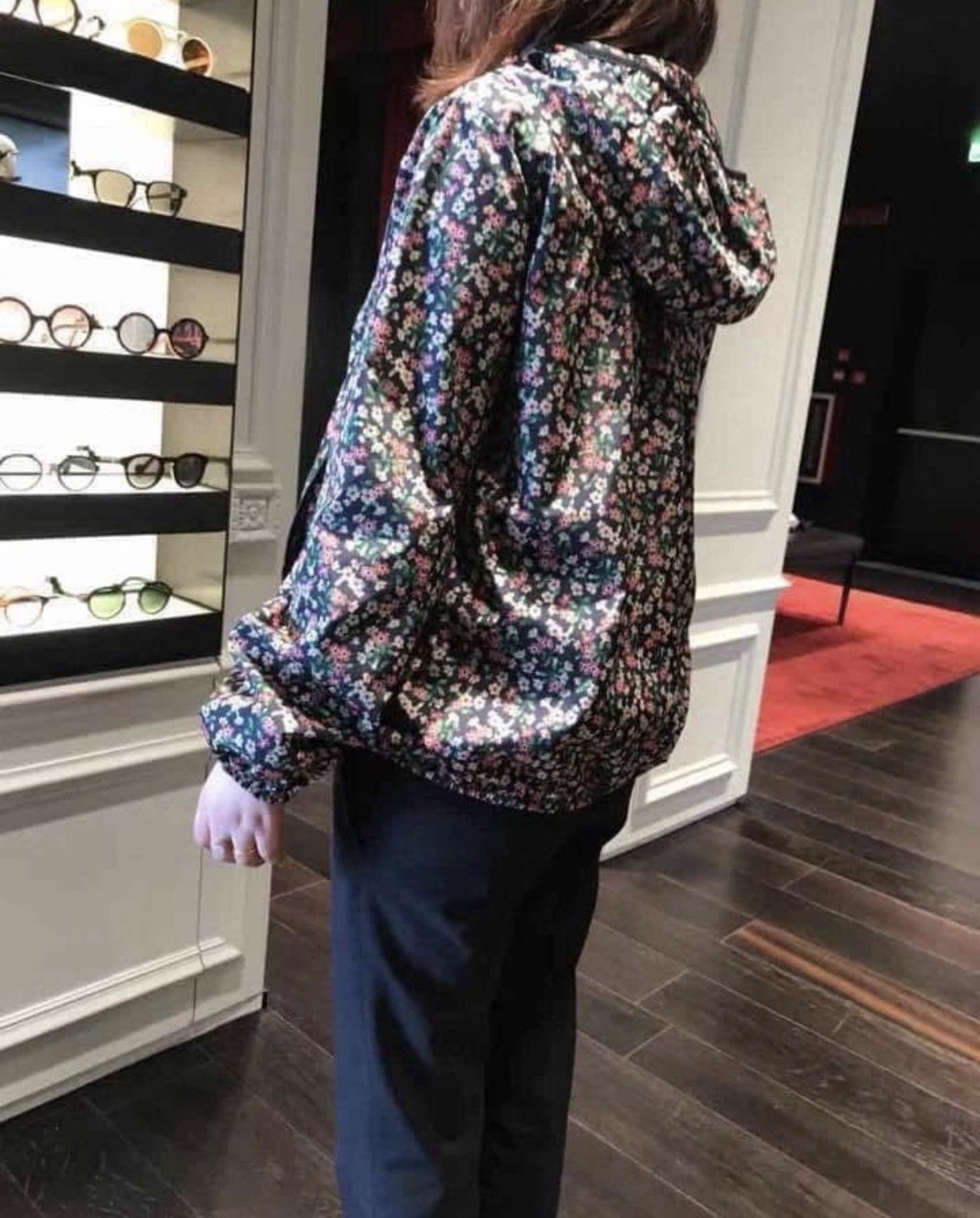 Moncler 女童14 碼深藍花花風衣