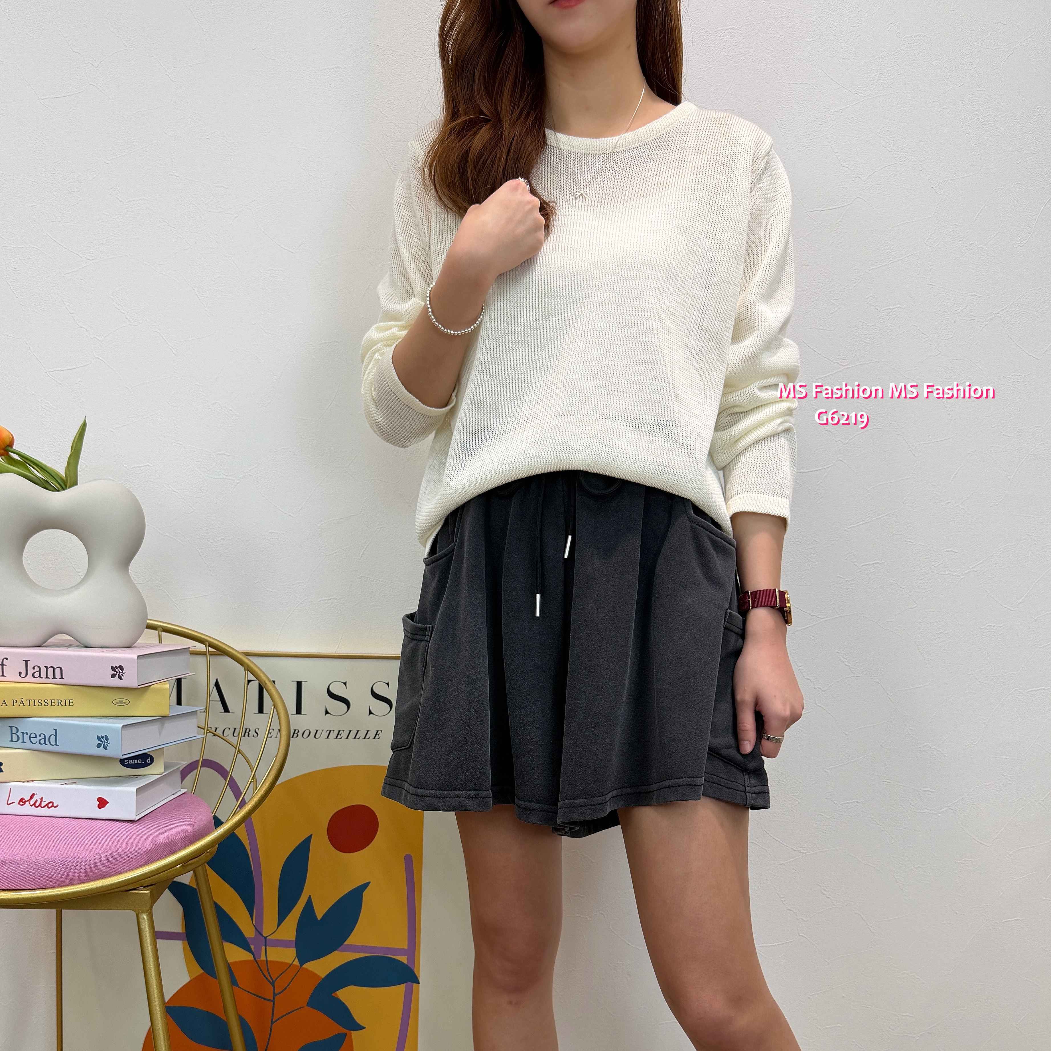 G6219 韓國🇰🇷淨色針織線料top