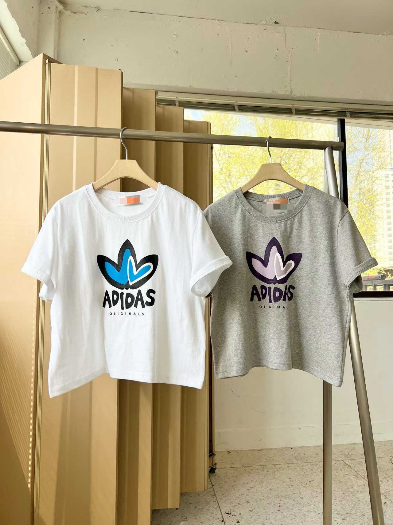 ＜限時預購＞變奏版三葉草 Tee  TW260307K01 《9/3截單，預計4月中旬到港》