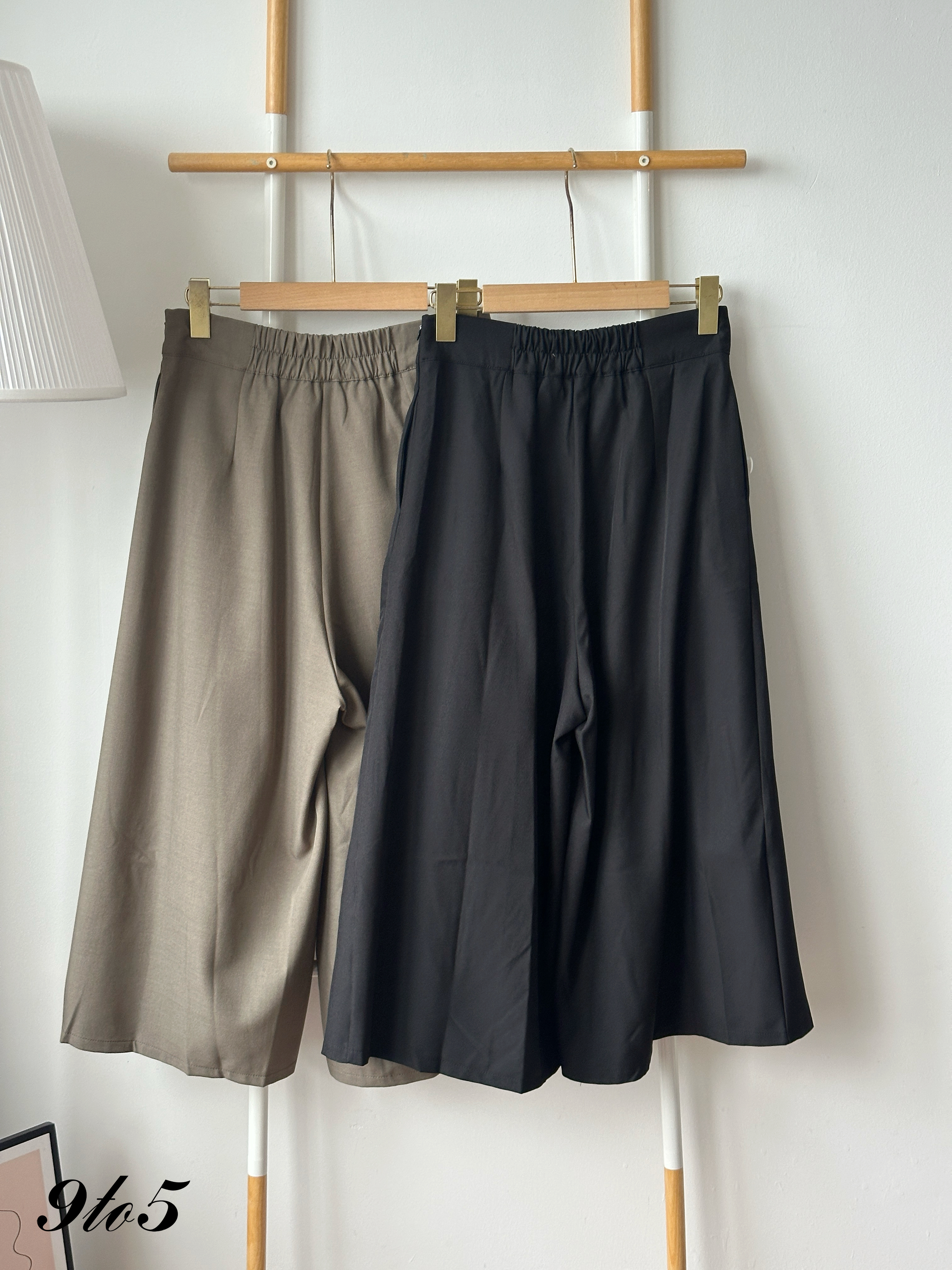 S1960 Pleated Cropped Pants - Black & Brown