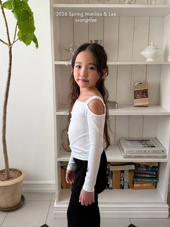 🇰🇷Matilda&Lee tee