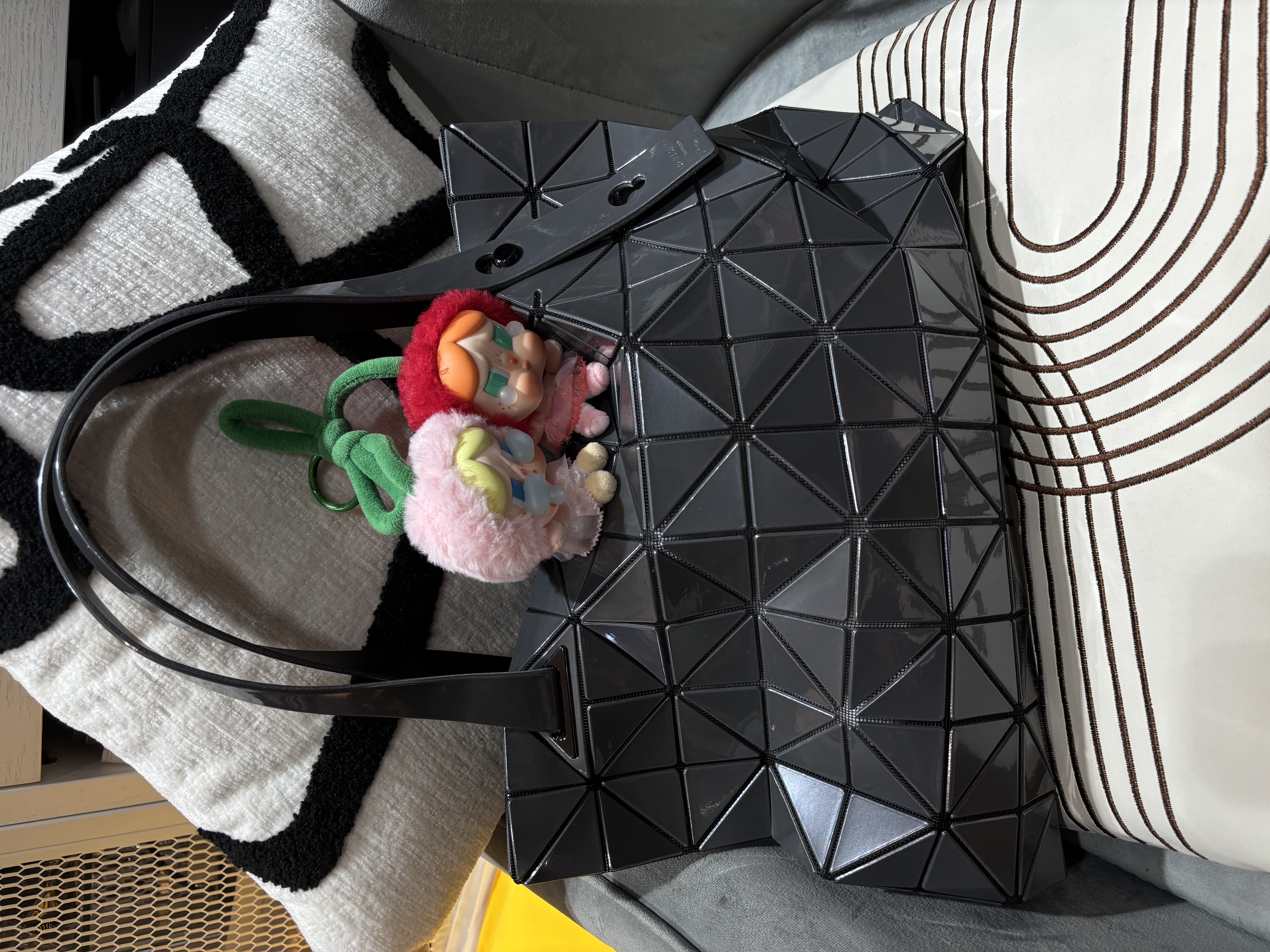Issey Miyake bao bao zip Boston bag 100%Authentic,98%new✅dust bag  