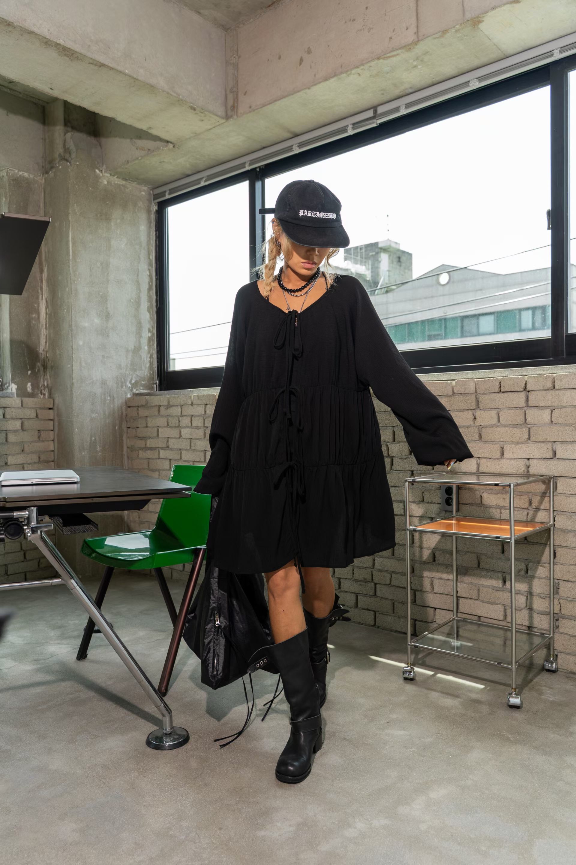 東大門女裝| 2 way Blouse(Green/Whit/Black)
