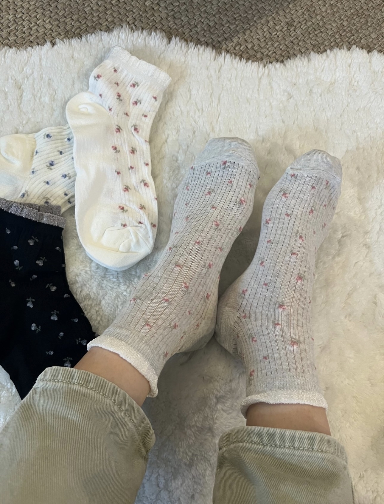 KKY Tint Flower Ribbed middle socks