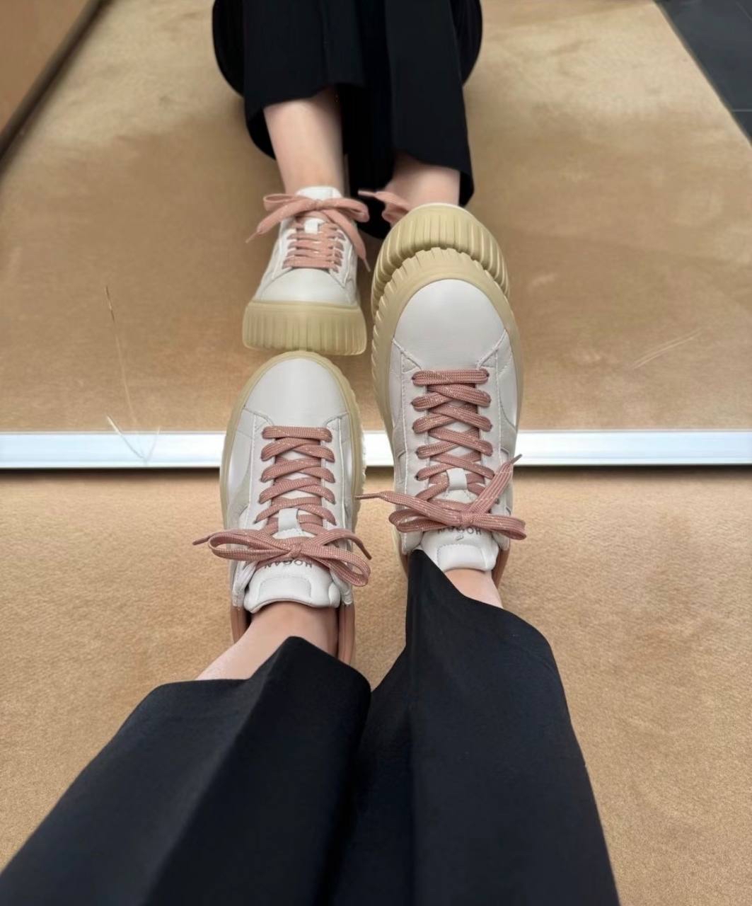 斷碼優惠✨訂貨📮Hogan 5.8cm 厚底sneaker  Size 37/37.5/38/38.5/40