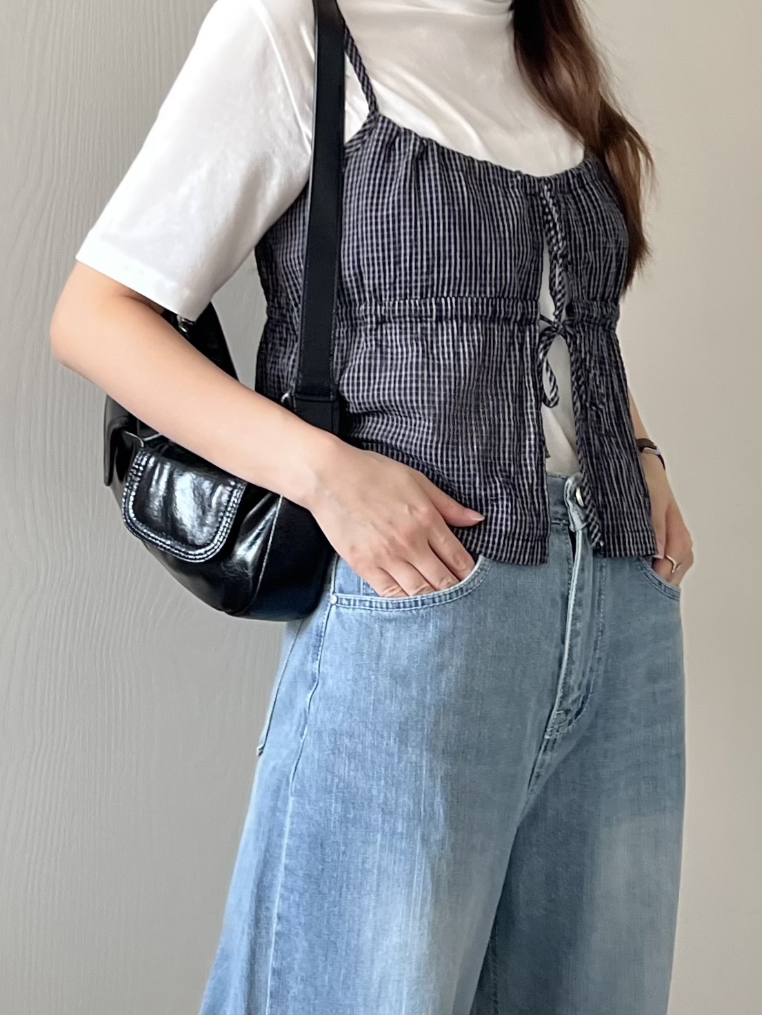 雙結皺皺格紋外搭背心 現貨