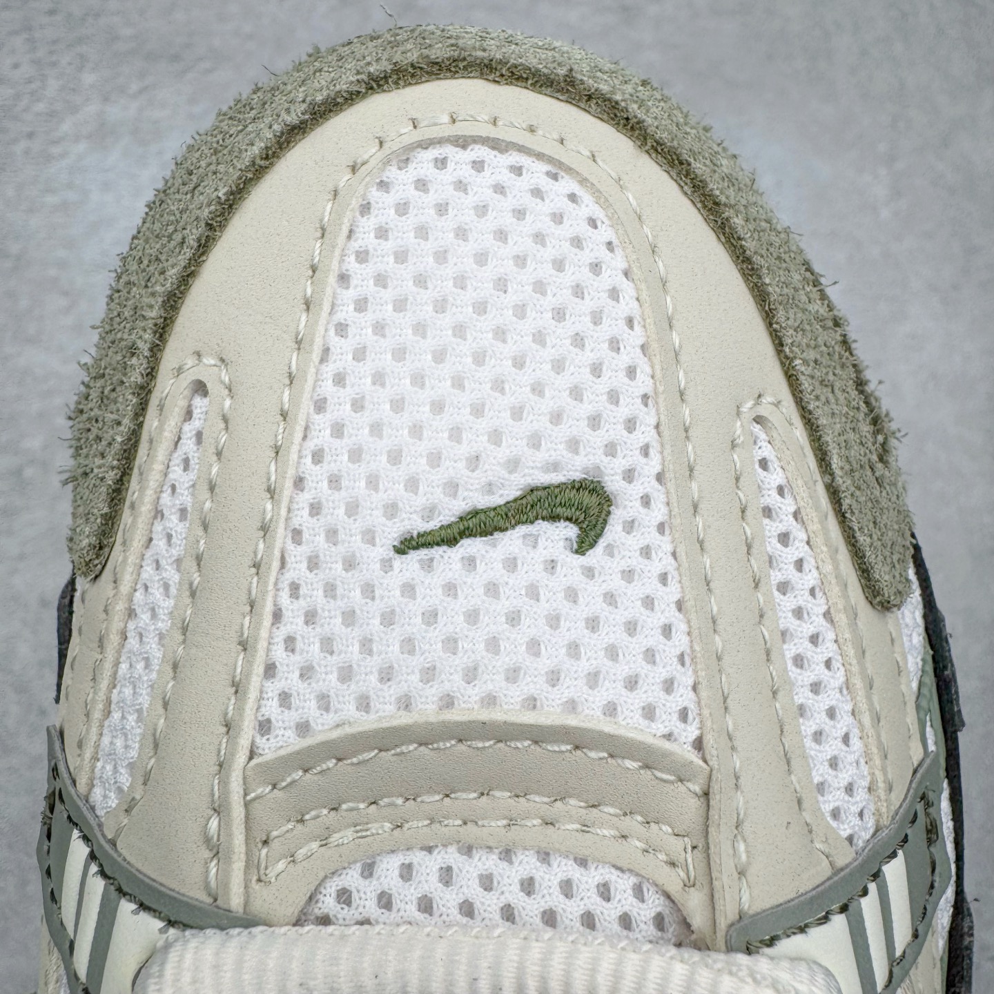 Nike P-6000 IH0246-320  