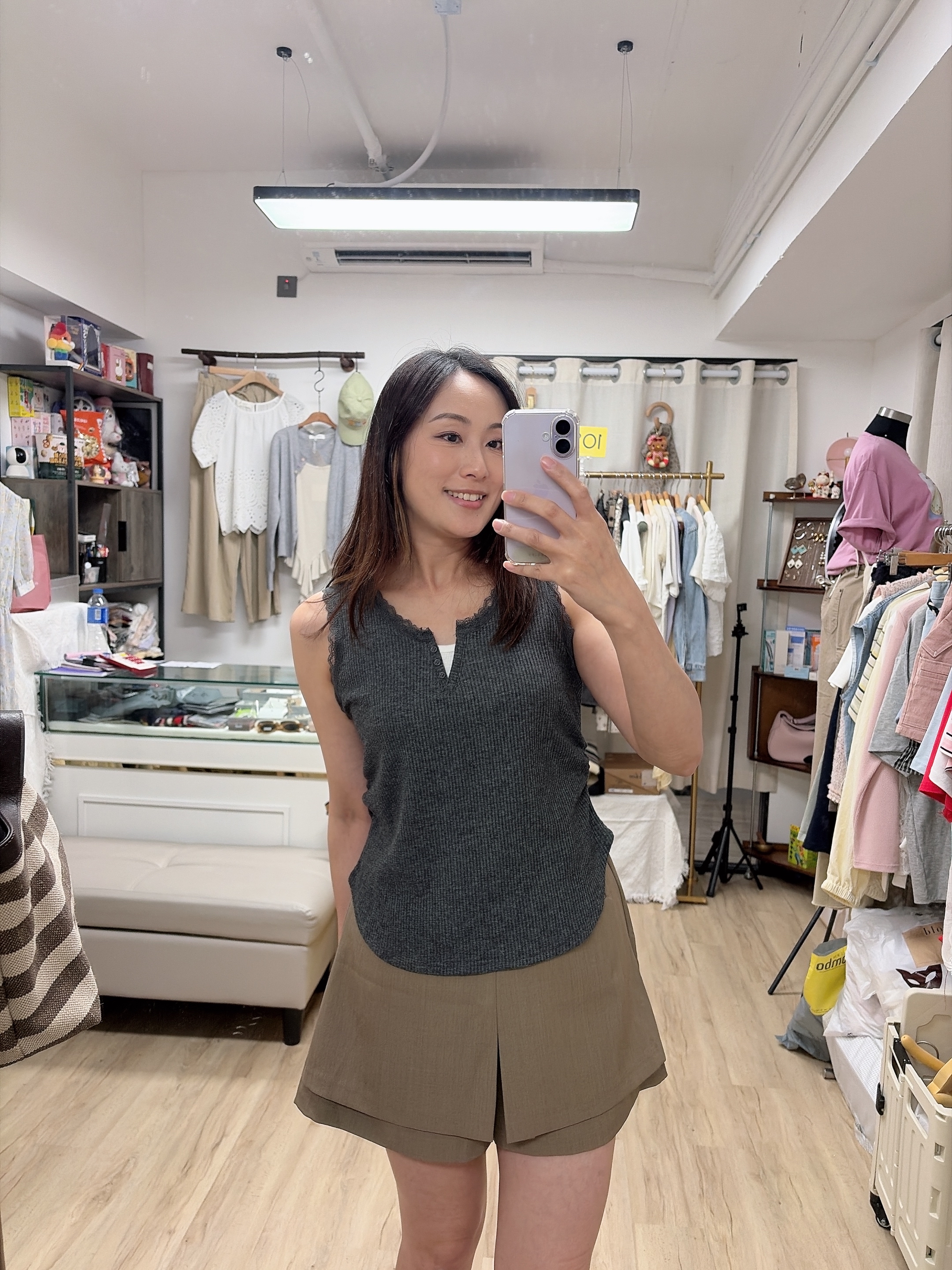 Lace 邊顯瘦背心