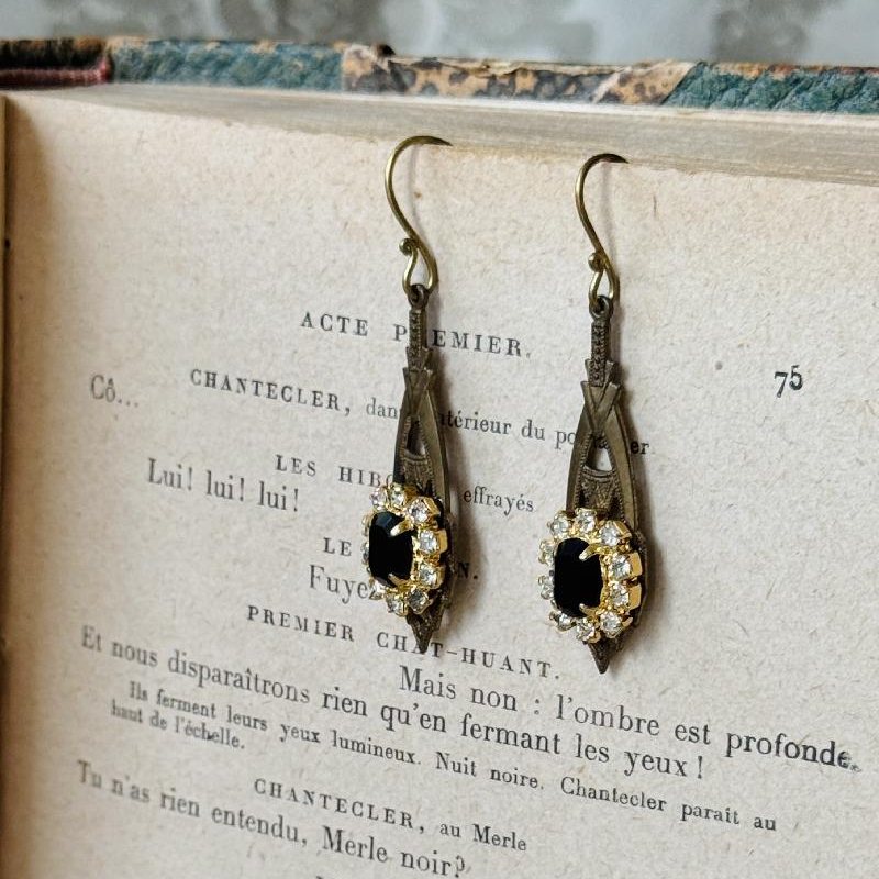 Vintage Recomposed New Old Stock Art Deco Shaped Rhinestone Hook Earrings(NZ072)