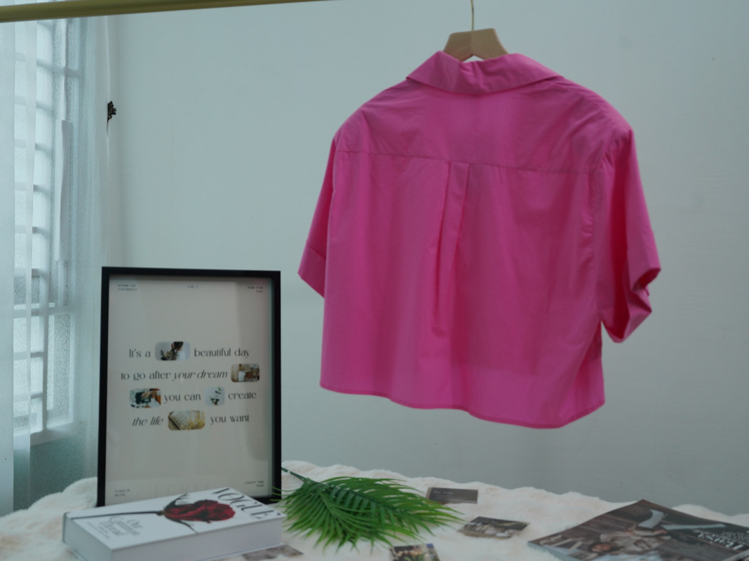 Cropped Loose-Fit Button-Up Shirt ‖ 短版宽松剪裁衬衫上衣 KR0111116