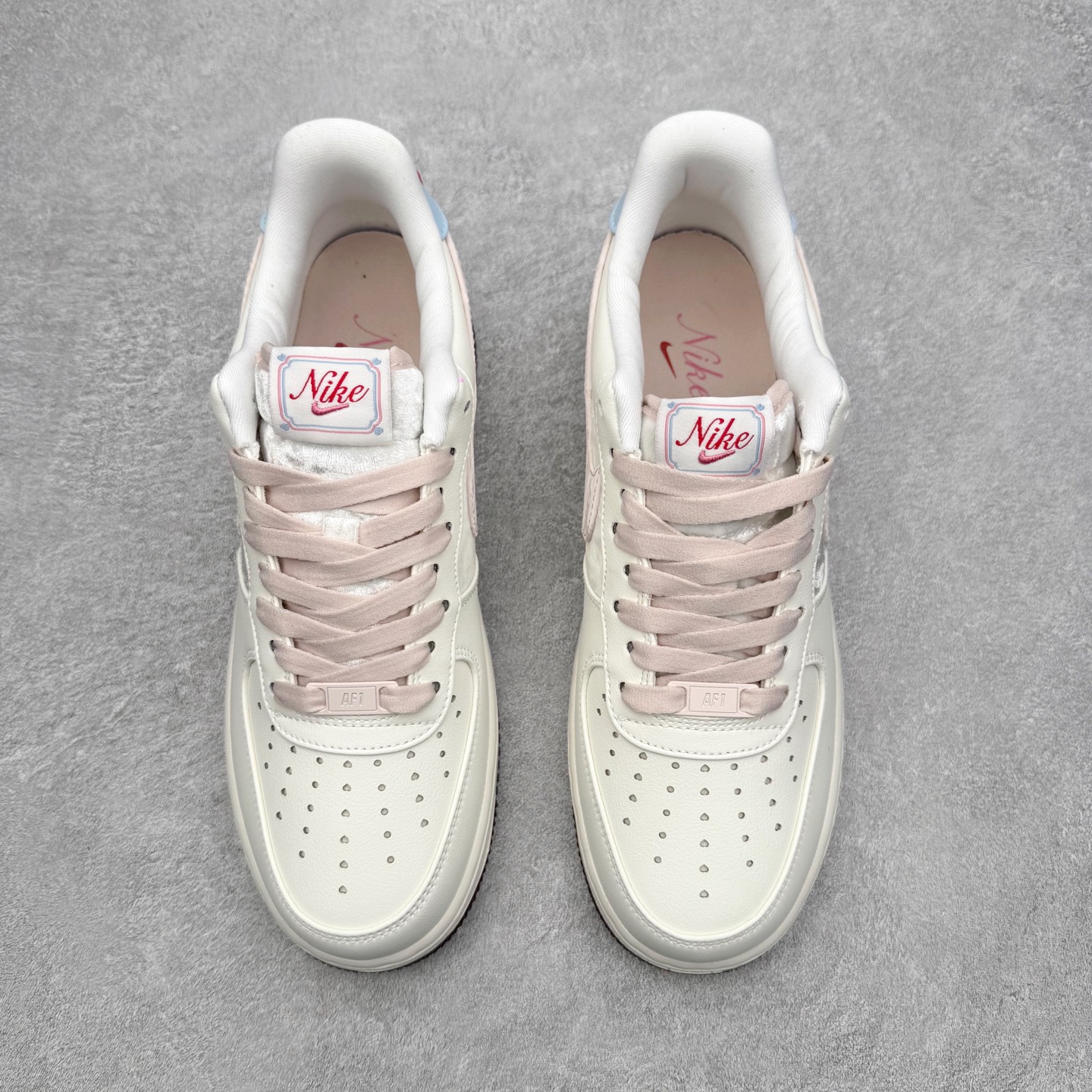 Nike Air Force 1 LowValentine's Day IQ4937-161