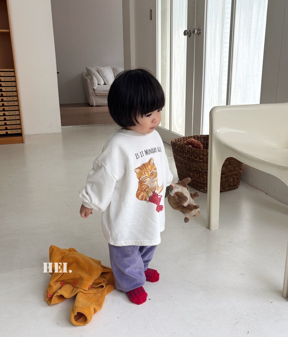 Hei | Kitty Long T-Shirt