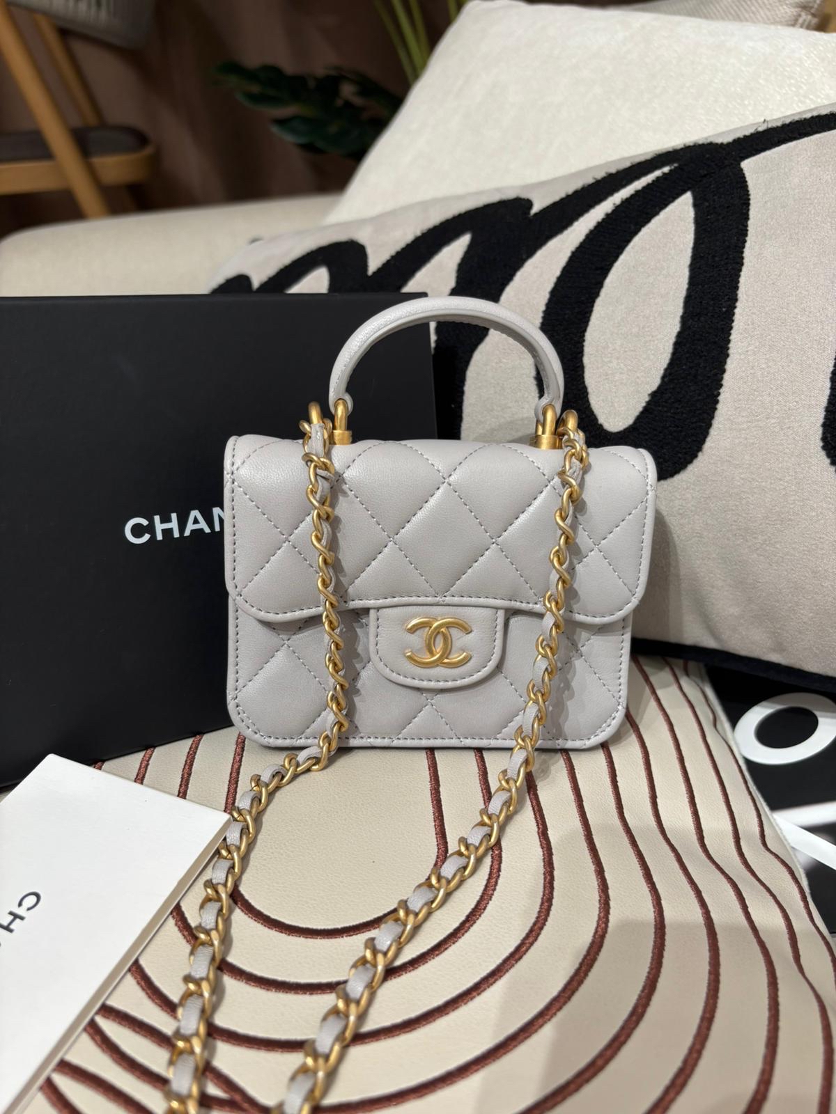 Chanel Small Timeless Classic Handle With Chain Size :L12.5xH9.5xW3.5cm Chain:110cm 100%Authentic ,UNUSED 未使用品 ✅card✅dust bag✅box 