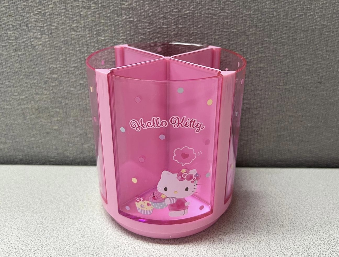 🎌日本直送🎌 Sanrio 卡通 4格旋轉筆筒（$89