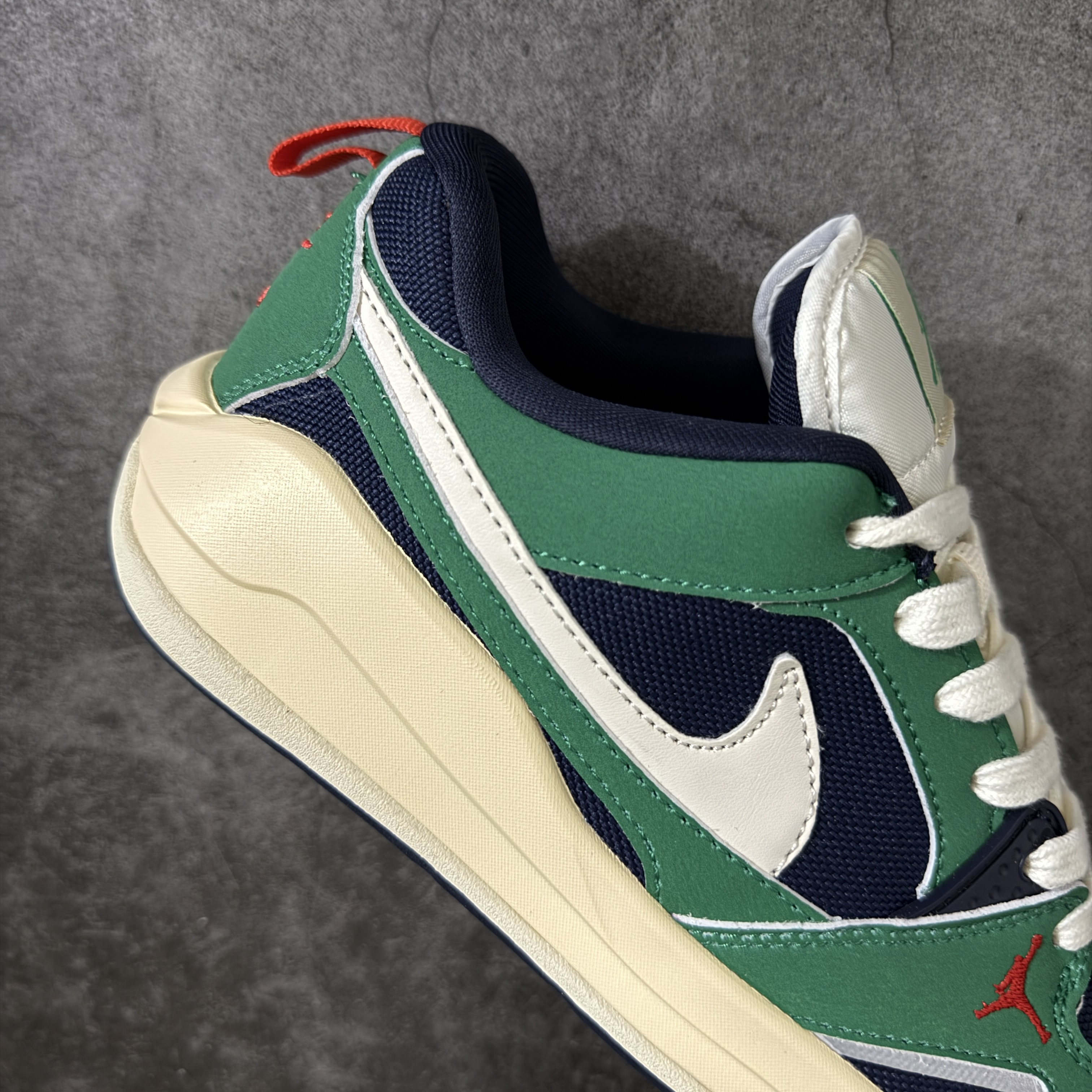 Nike Jordan CMFT Era HJ6777-400