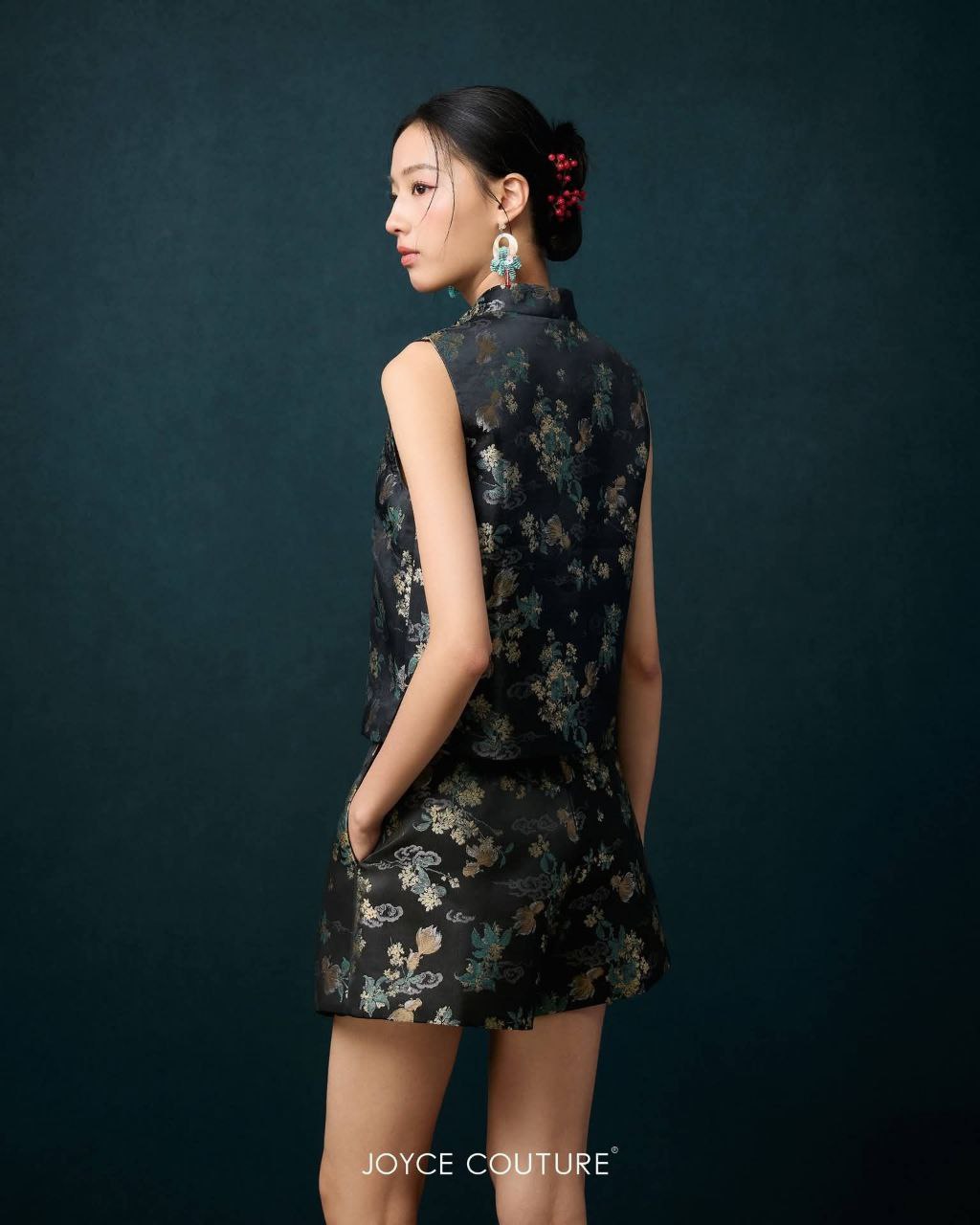 串珠纽扣立领上衣 T0180