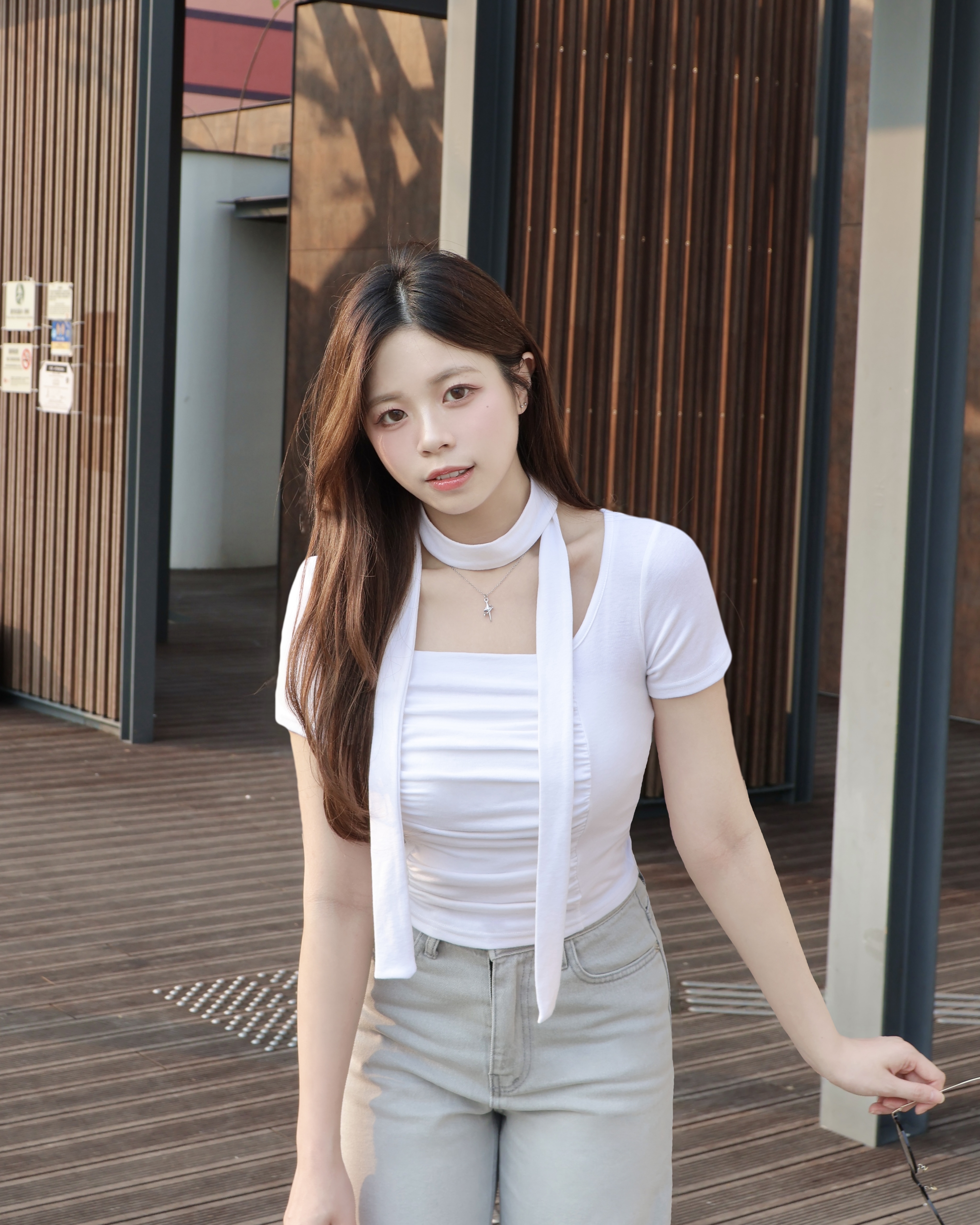  【  $𝟗𝟗 𝑷𝒊𝒄𝒌🩶♪ | 可型可甜！時尚感♡軟滑彈～立體皺褶連頸帶套裝🕶️💭 】 Who is She Scarf Top Set(三色入)