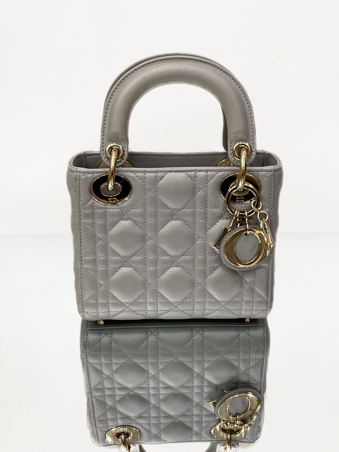 【預訂貨品】DIOR三格珠光灰戴妃包