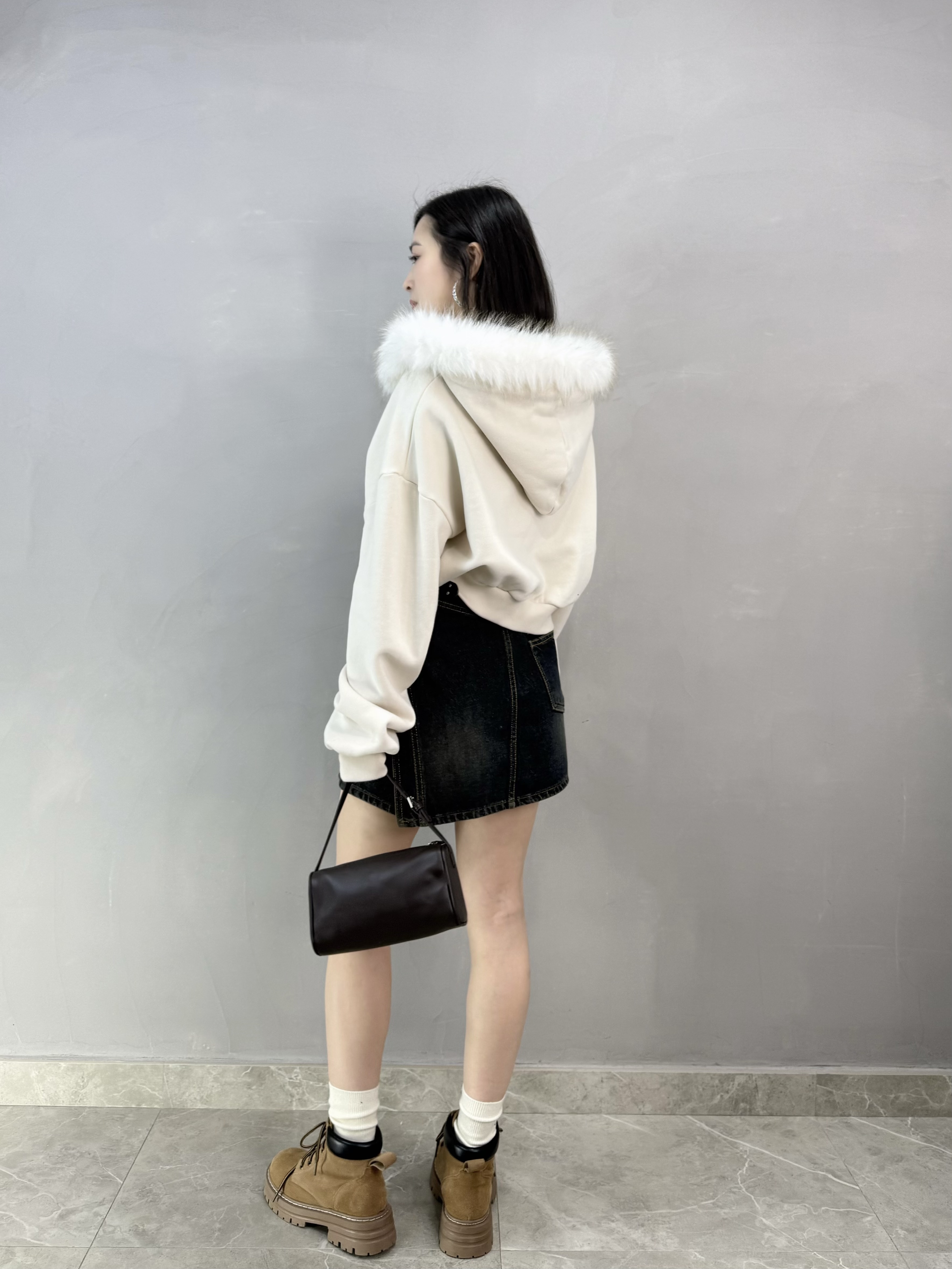 E61 側袋洗水牛仔裙褲