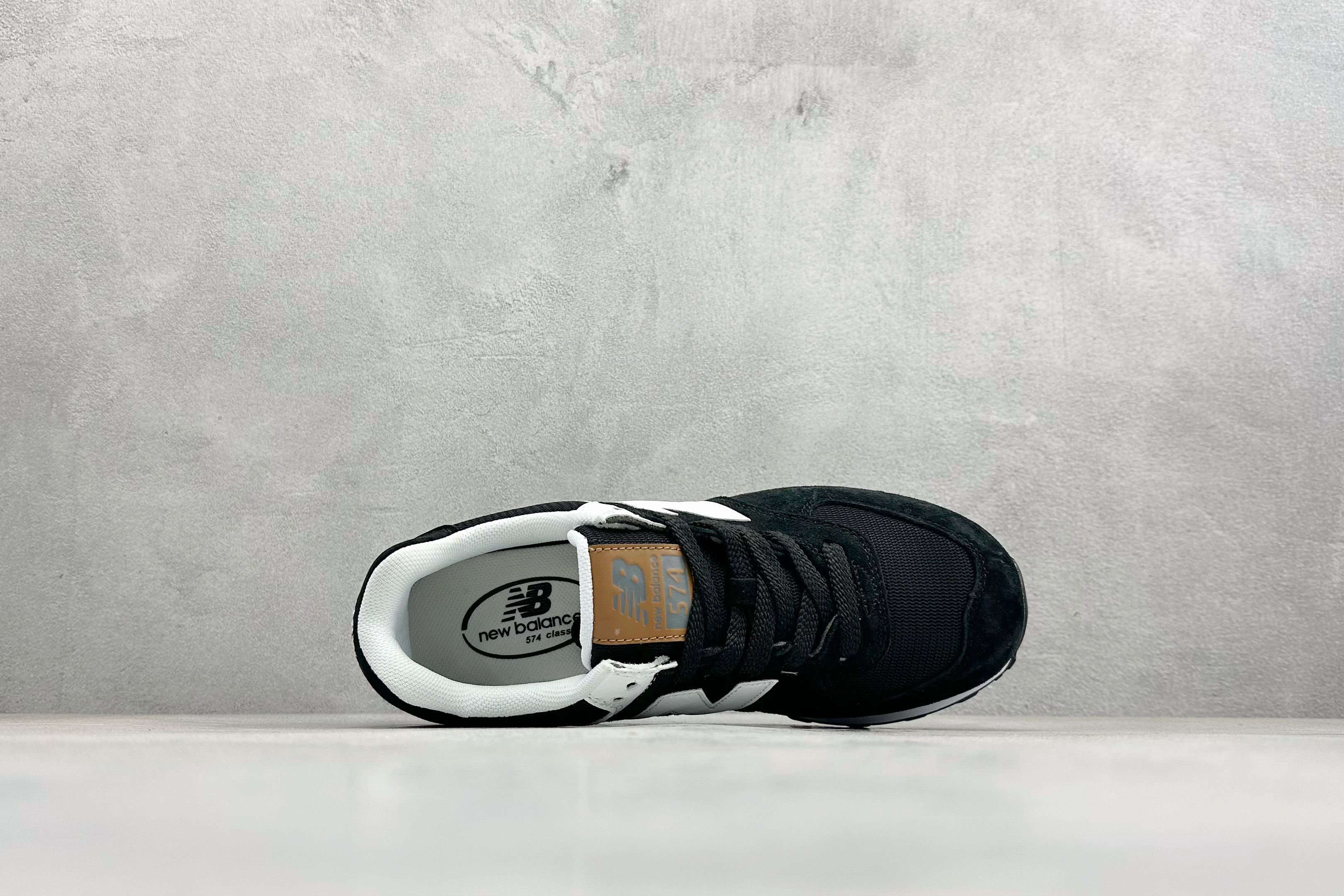 New Balance 574 ML574UC