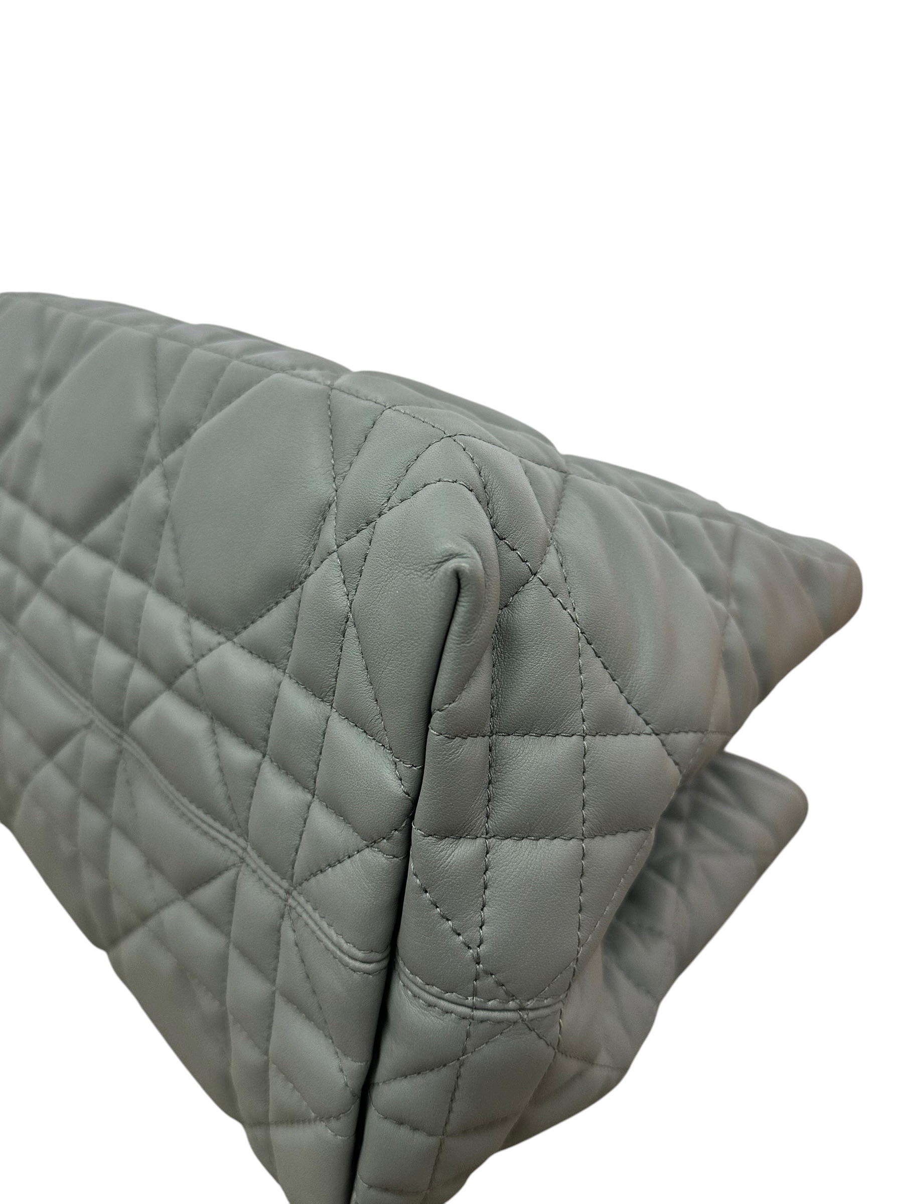 Pre-owned Dior Toujours Bag / Product Code:  081120