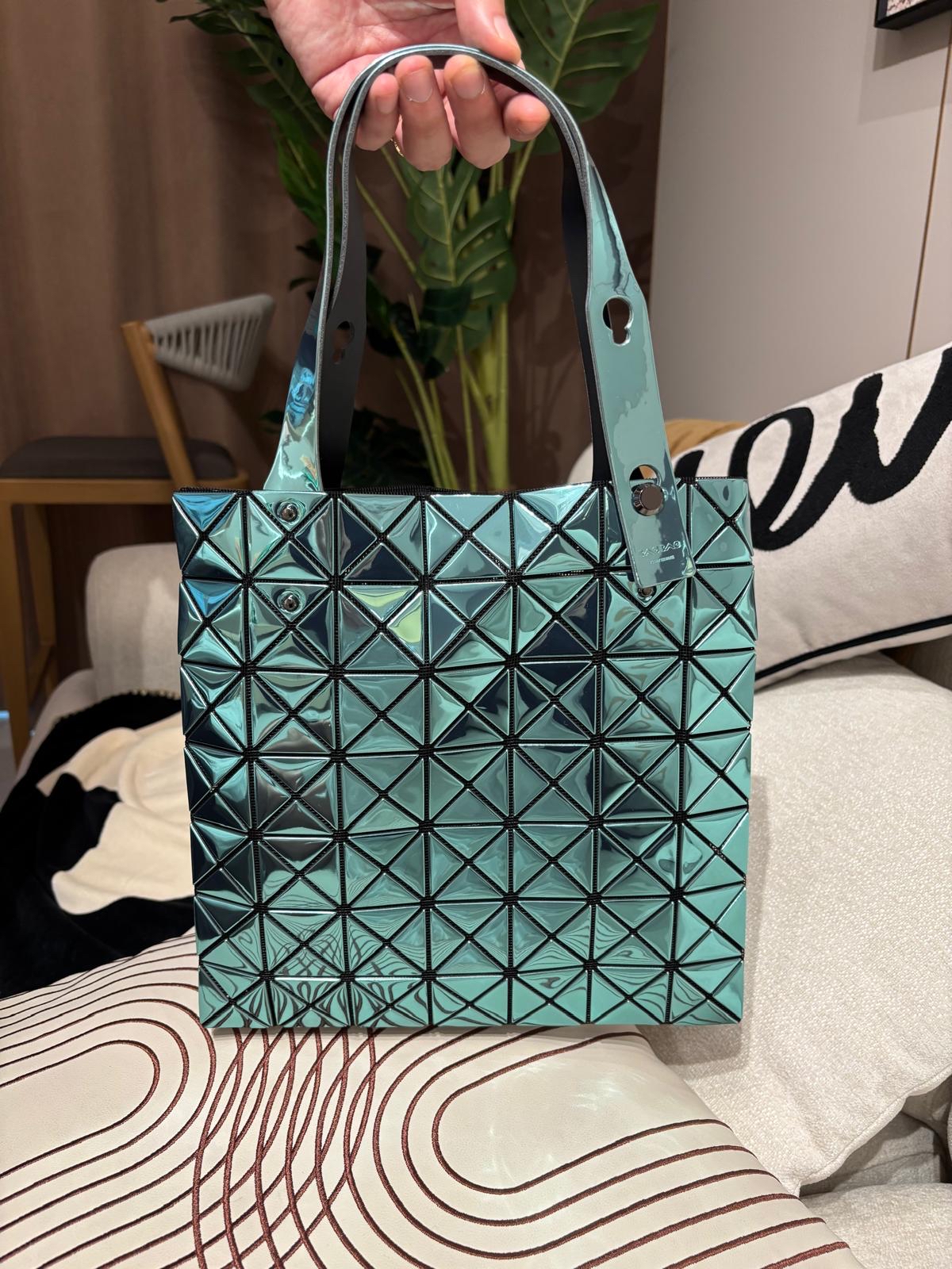 Issey Miyake Bao Bao Tote Bag 100%Authentic, 98%New ✅Dust bag