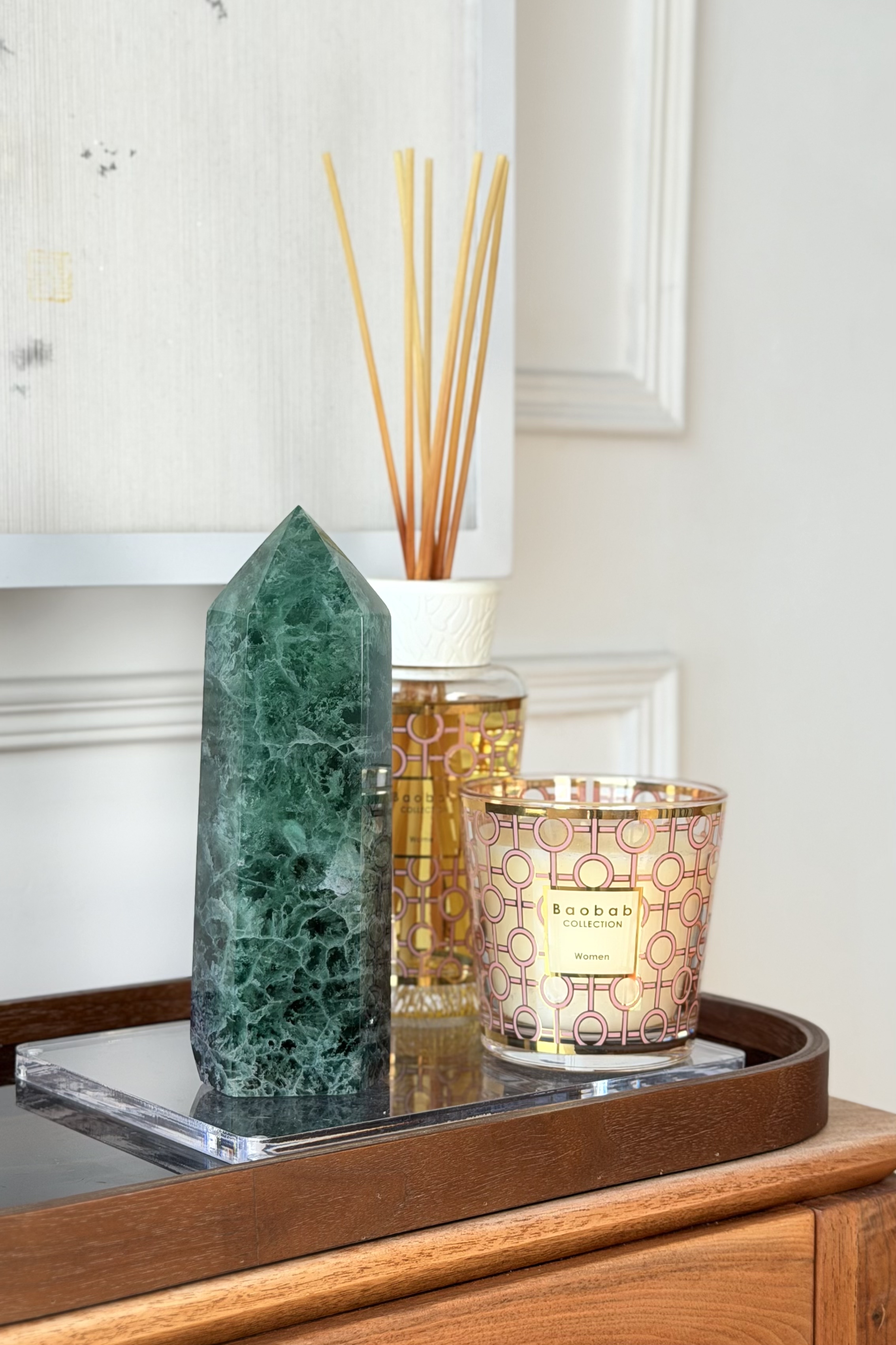  ༒18.6cm 1.4kg+ 綠紫螢石六角柱༒  FL032C3MG1AJN-R*9AN