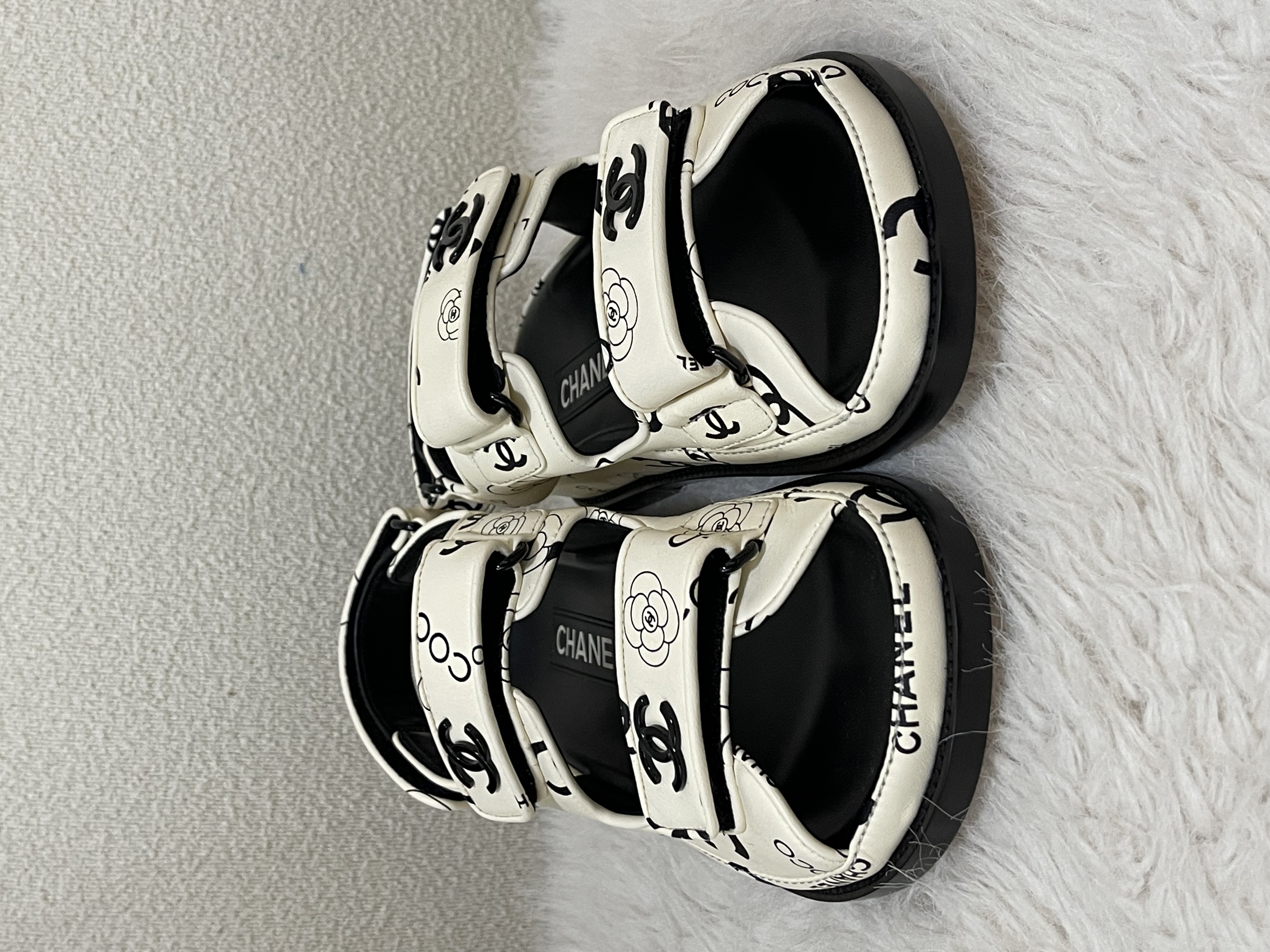 Pre-owned CHANEL Dad Sandals / Product Code: 26032311