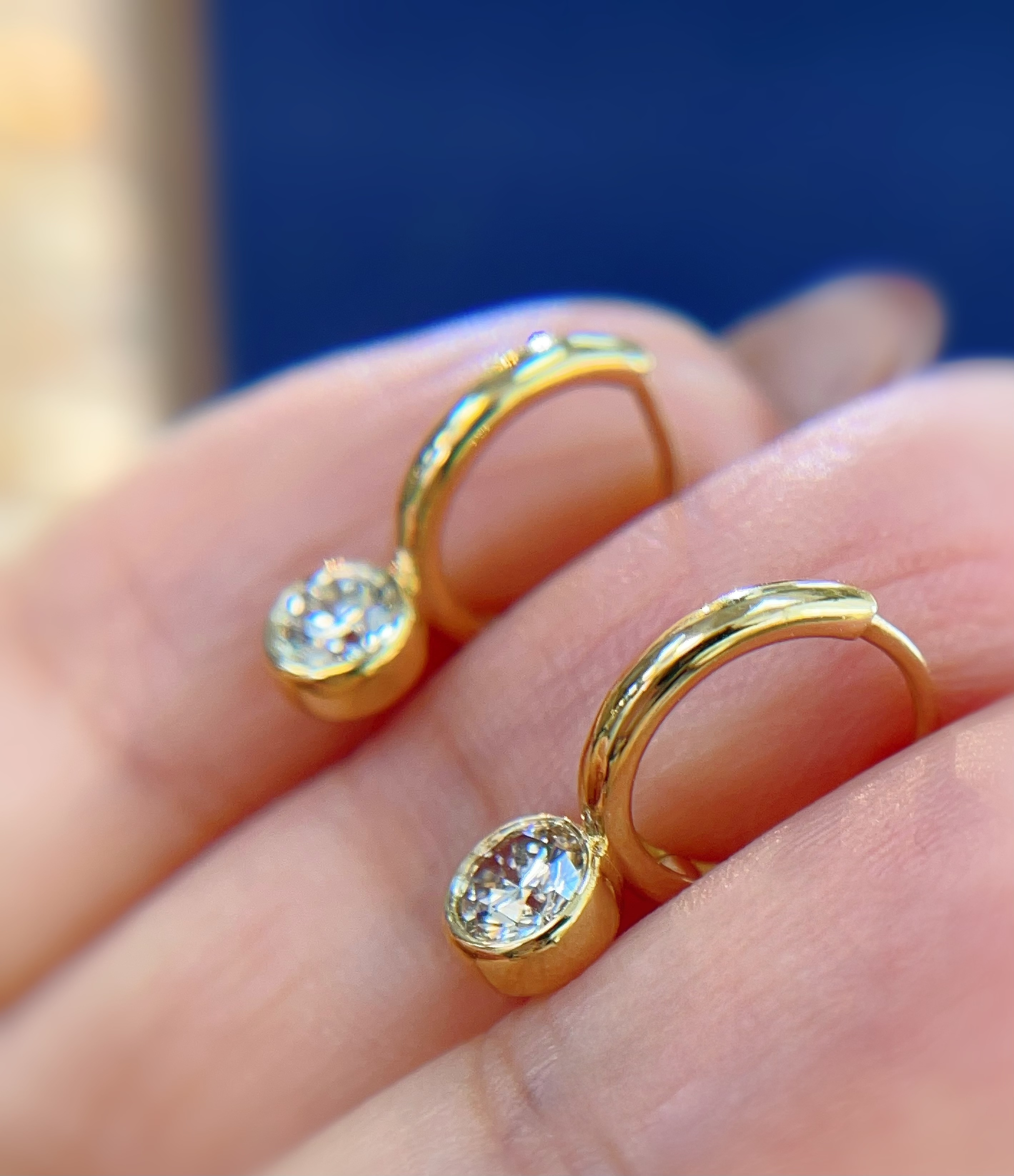 18K Diamond Earrings 