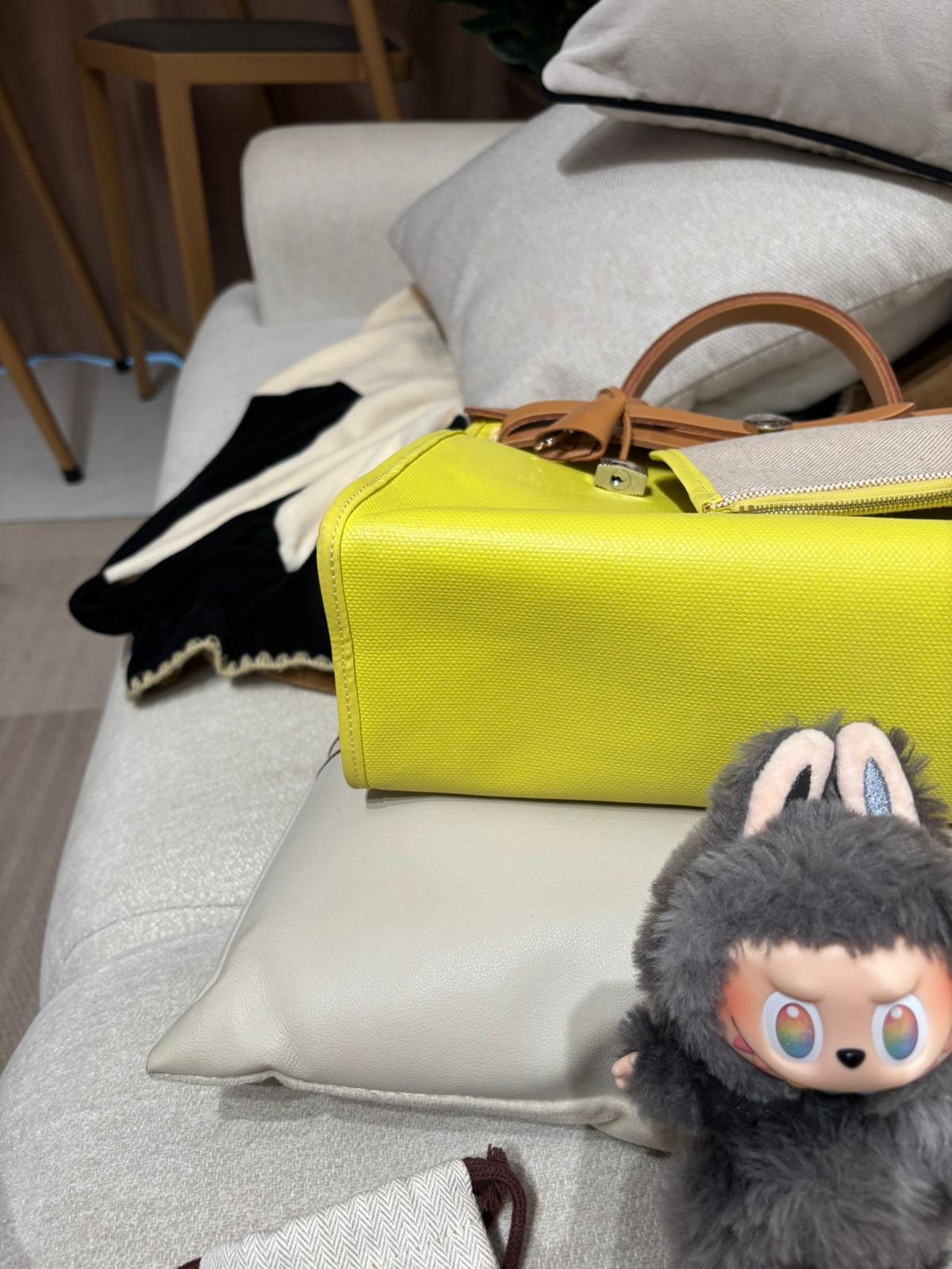 Hermes herbag 31 STAMP A waterproof  100%Authentic, 95%New ✅收據✅Key Lock✅Dust bag