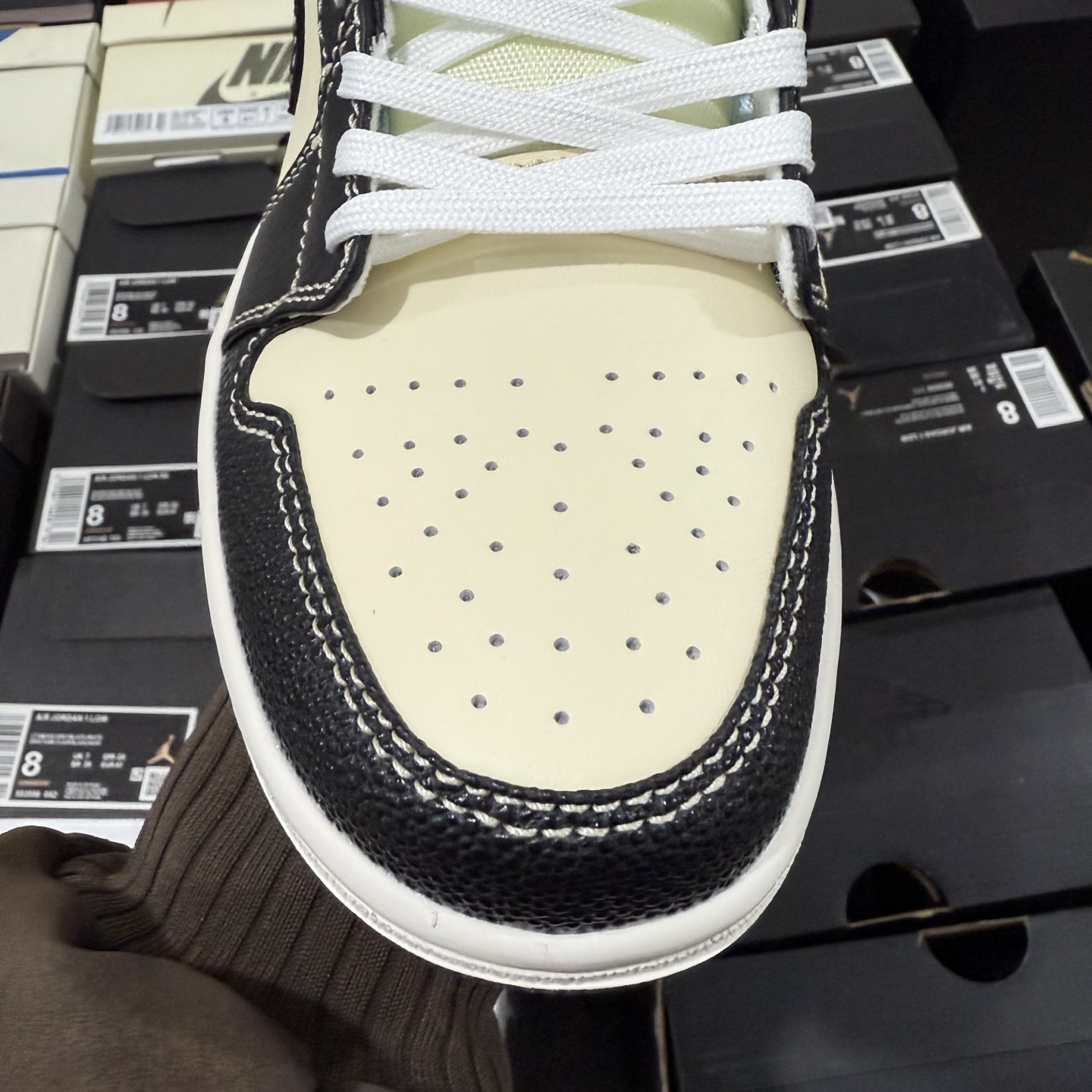 Nike Air Jordan 1 Low SE "Coconut Milk Black Muslin" HQ3437-101